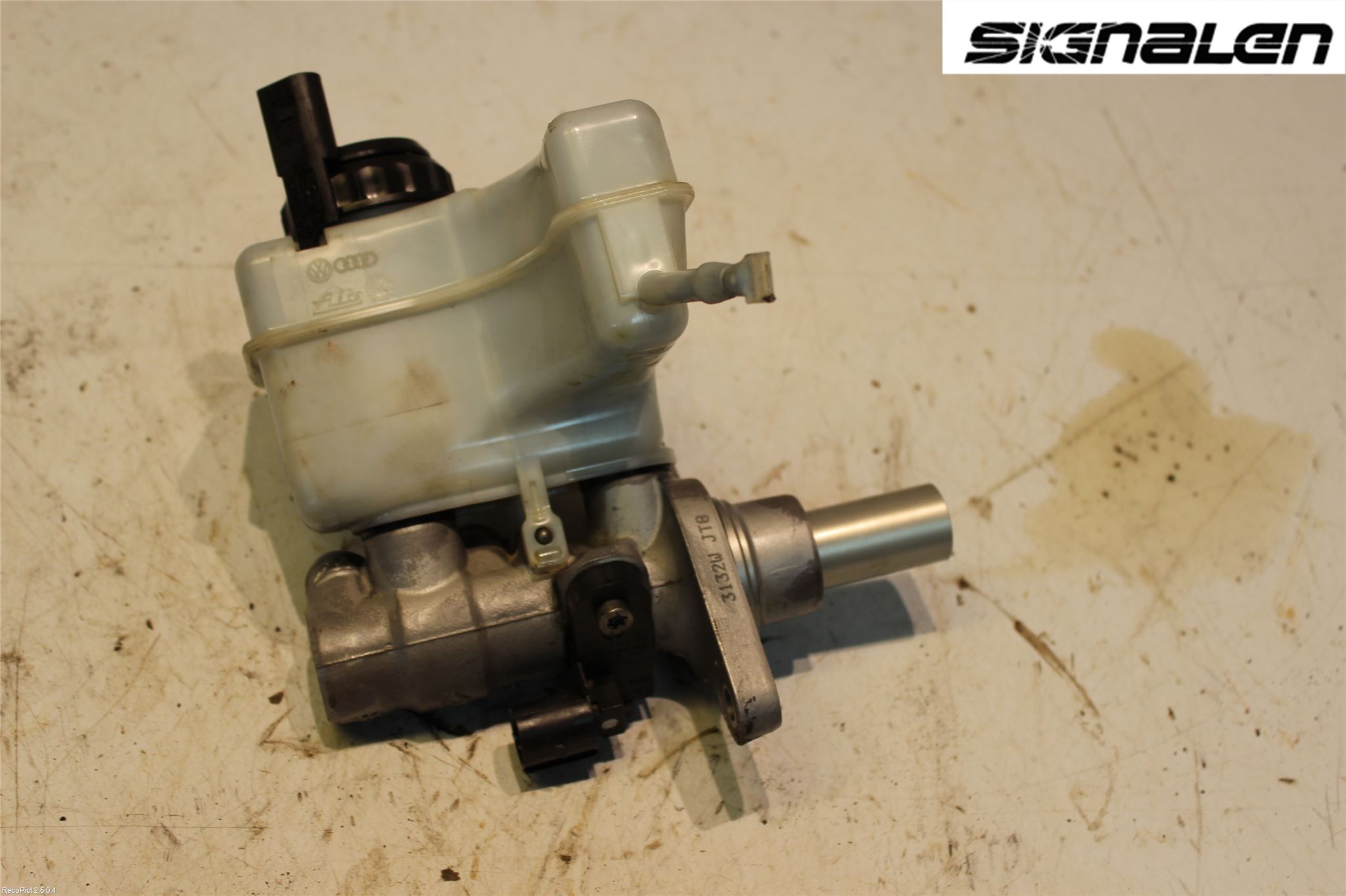 Volkswagen VW PASSAT 11-14 Broms Huvudcylinder