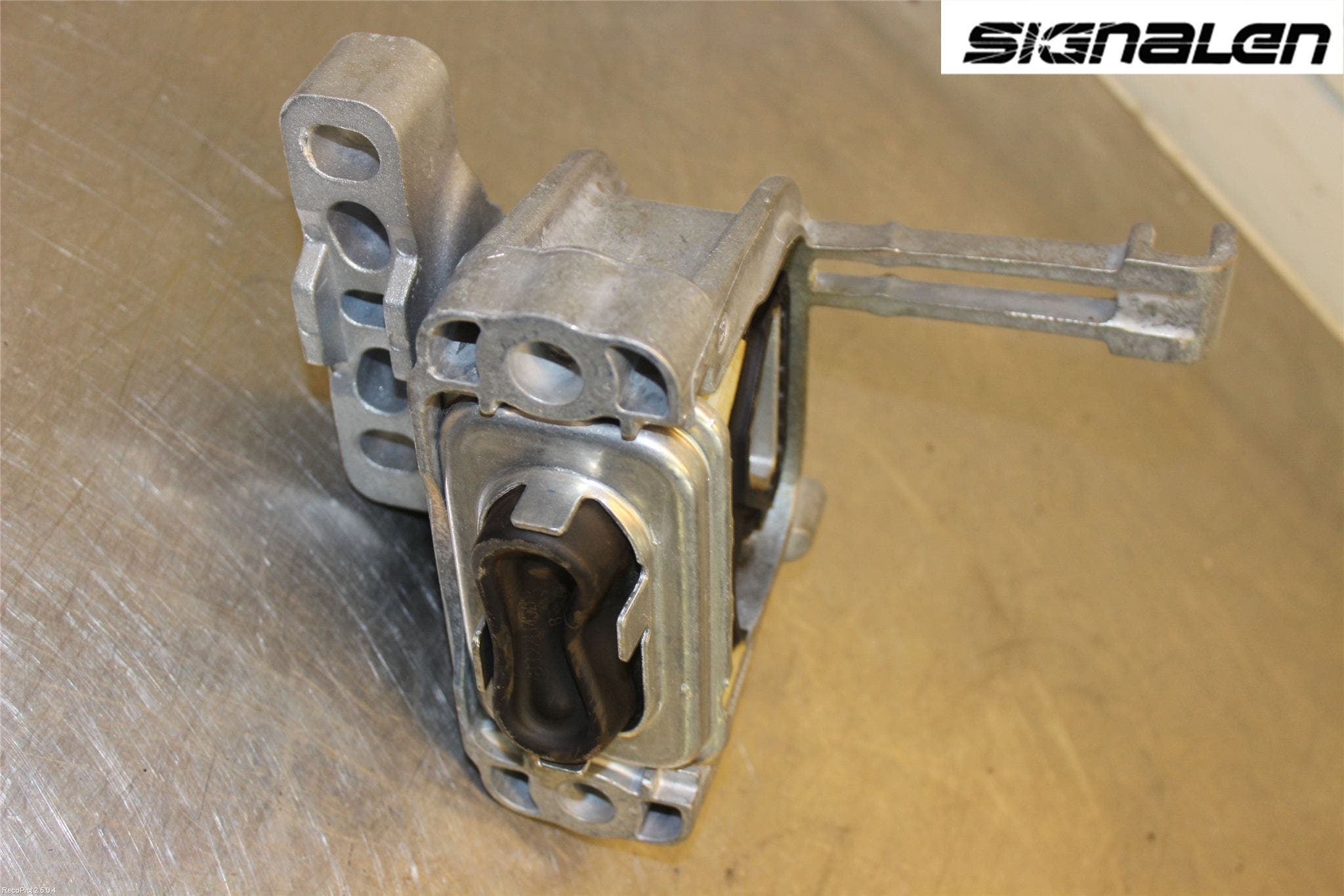 Volkswagen VW GOLF / E-GOLF VII 13-20 Motorkudde