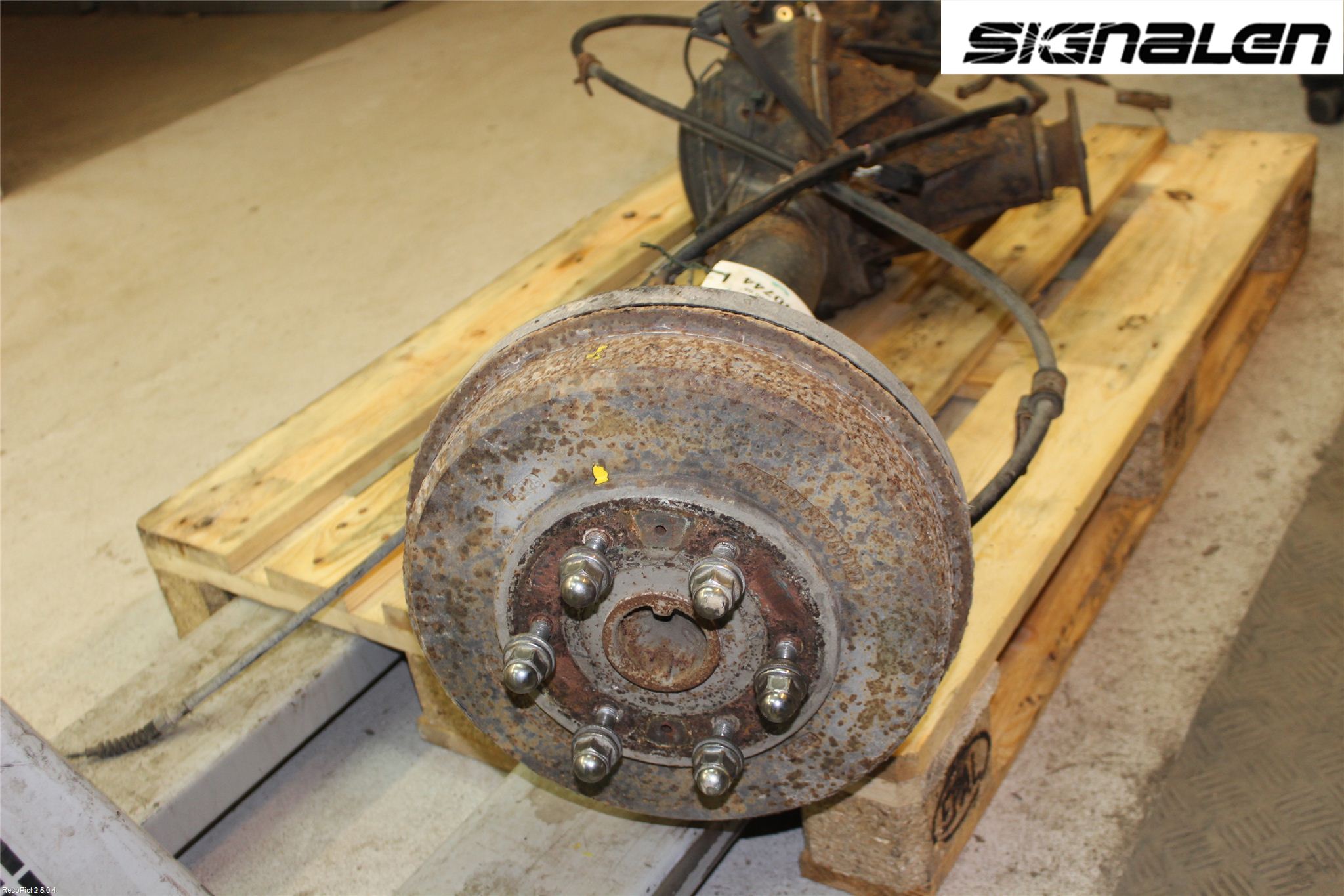 Mitsubishi L200 06-15 Bakaxel