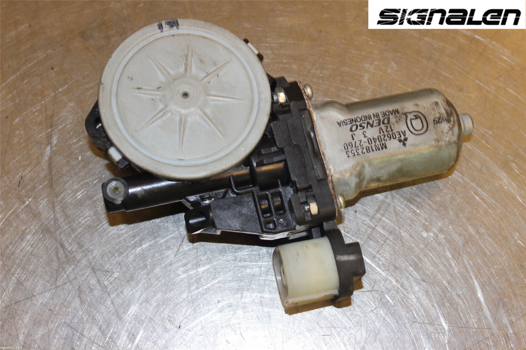 Mitsubishi L200 06-15 Fönsterhissmotor