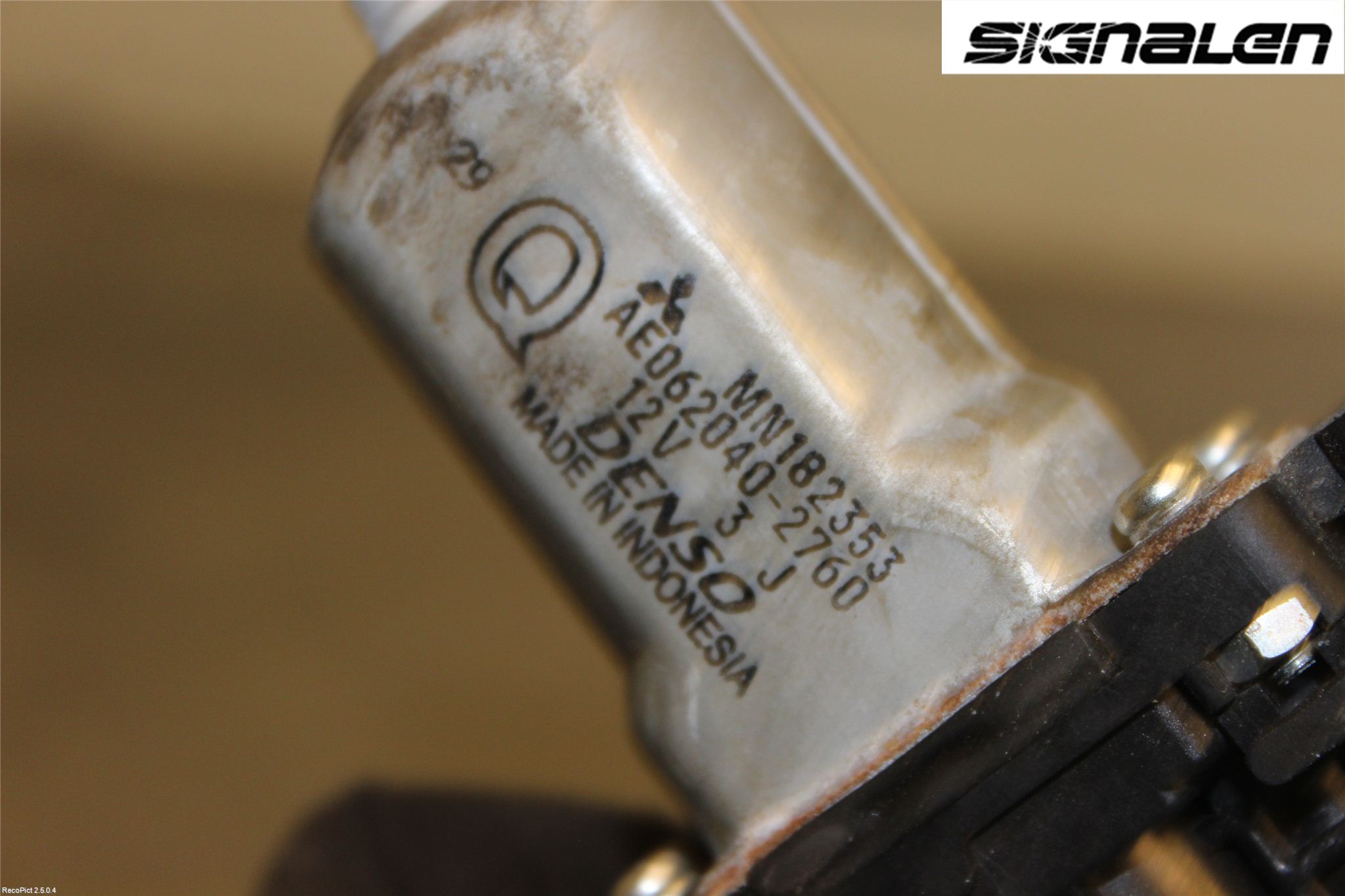 Mitsubishi L200 06-15 Fönsterhissmotor