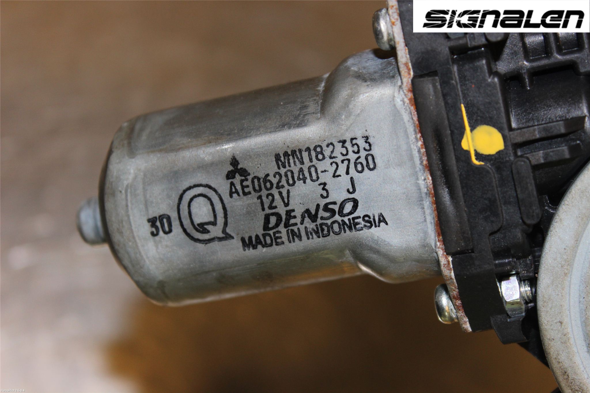 Mitsubishi L200 06-15 Fönsterhissmotor