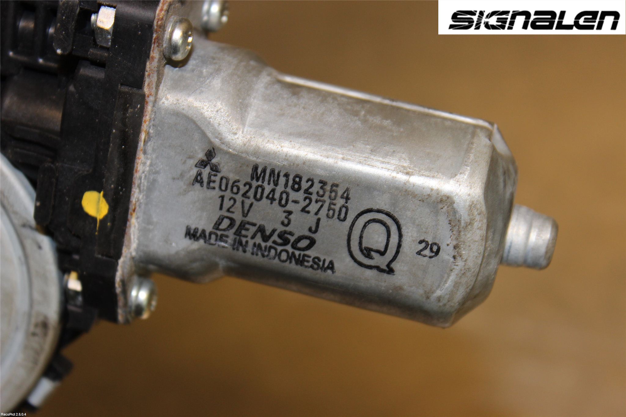 Mitsubishi L200 06-15 Fönsterhissmotor