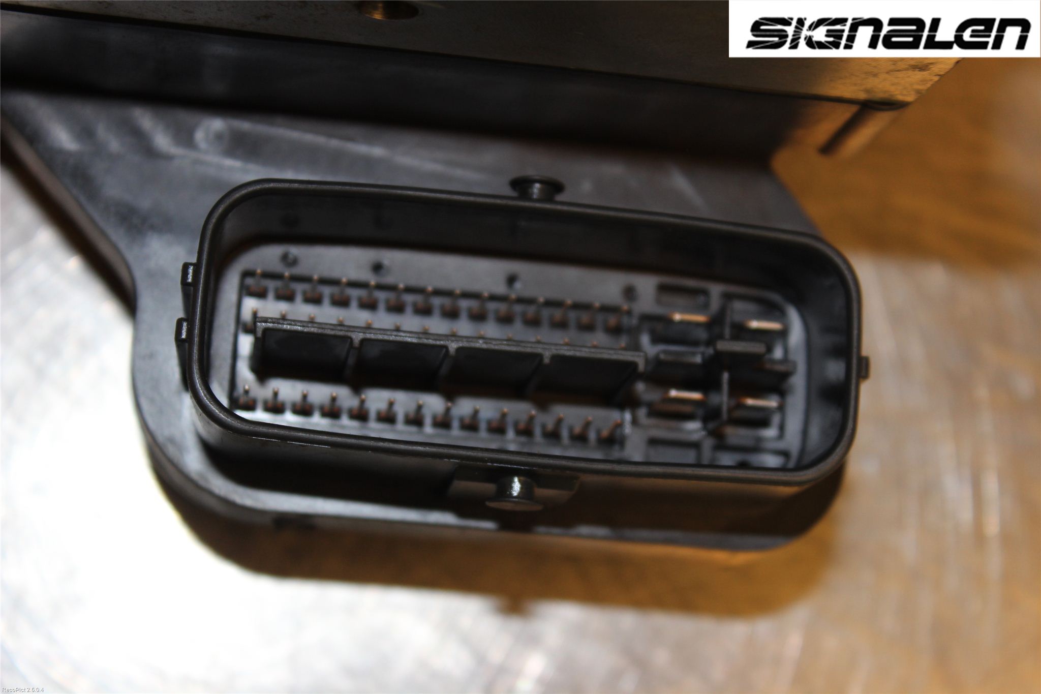 Mitsubishi L200 06-15 Abs Hydraulaggregat