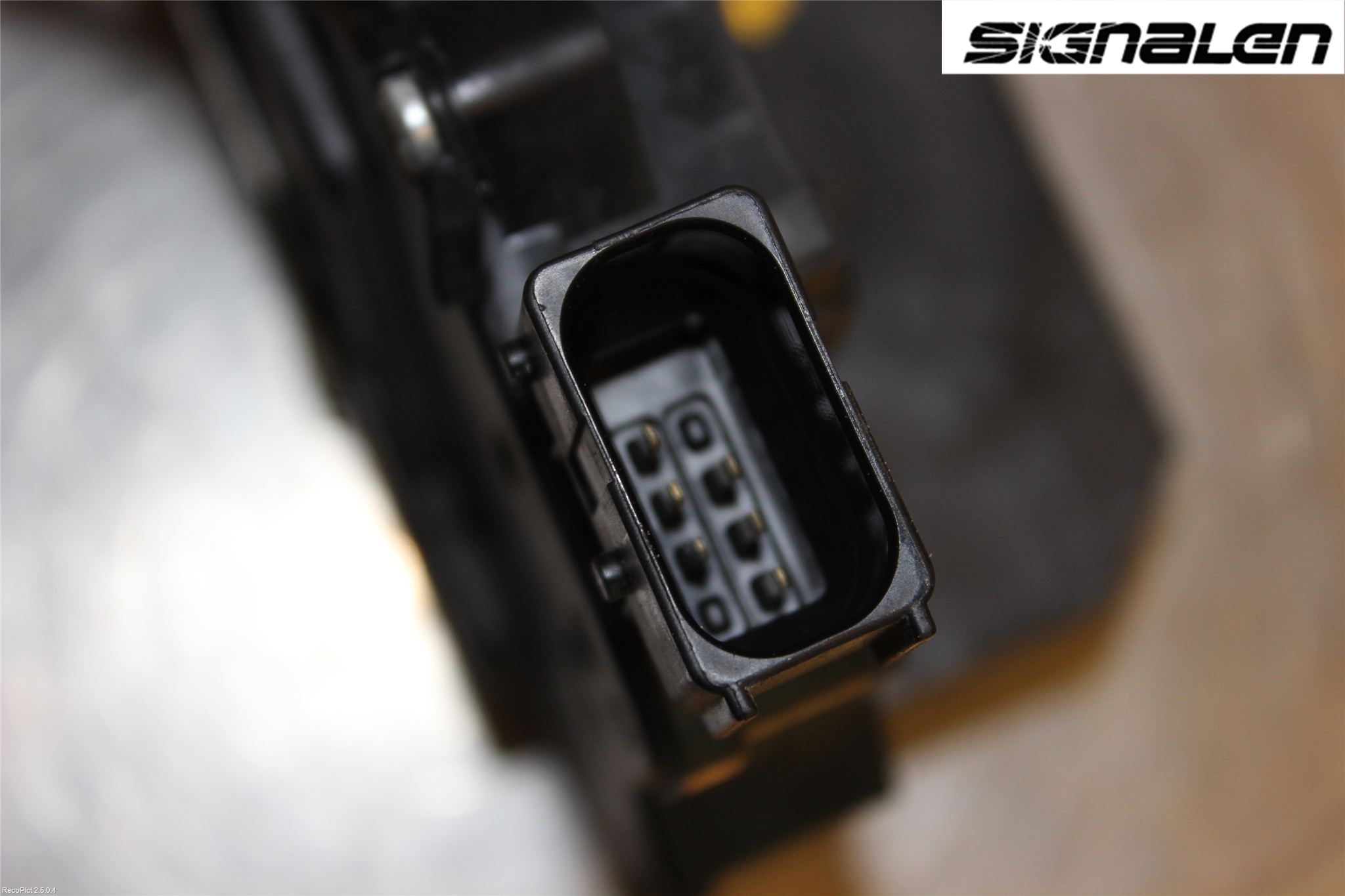 Opel CORSA D 07-14 Låskista-Dörrlås