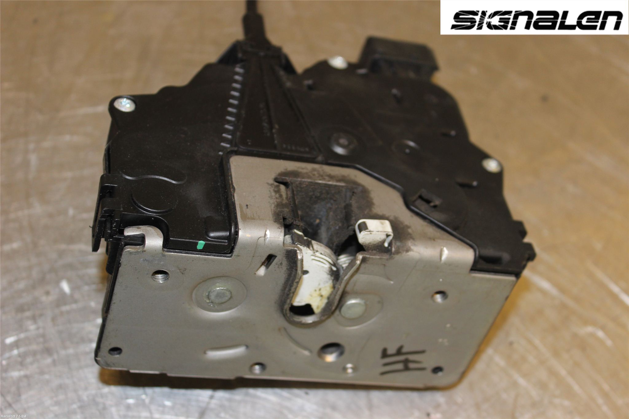 Opel CORSA D 07-14 Låskista-Dörrlås