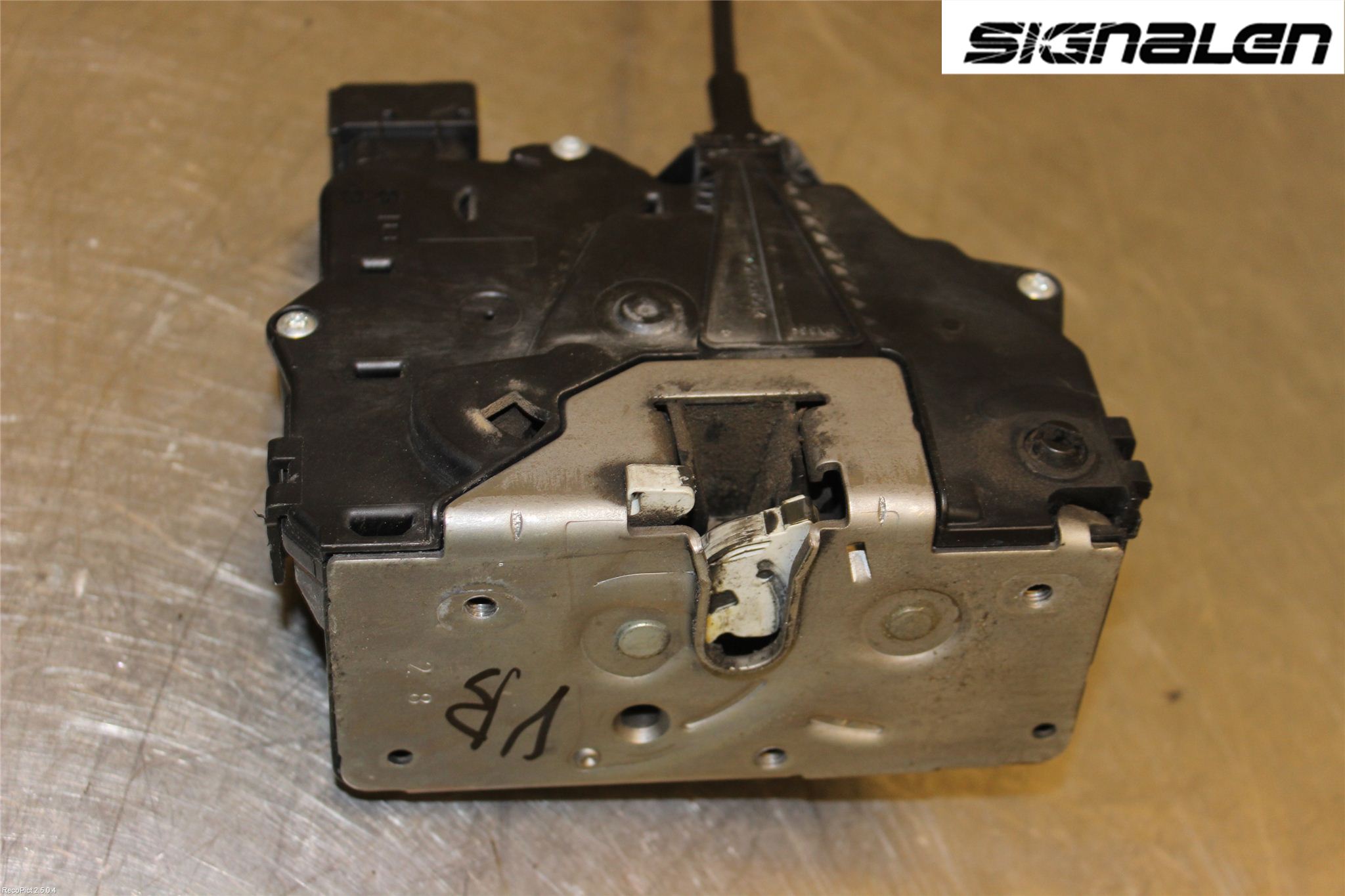 Opel CORSA D 07-14 Låskista-Dörrlås