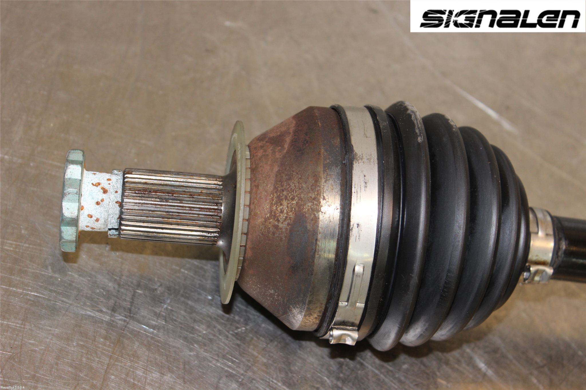 Skoda FABIA 07-14 Drivaxel Fram Vänster