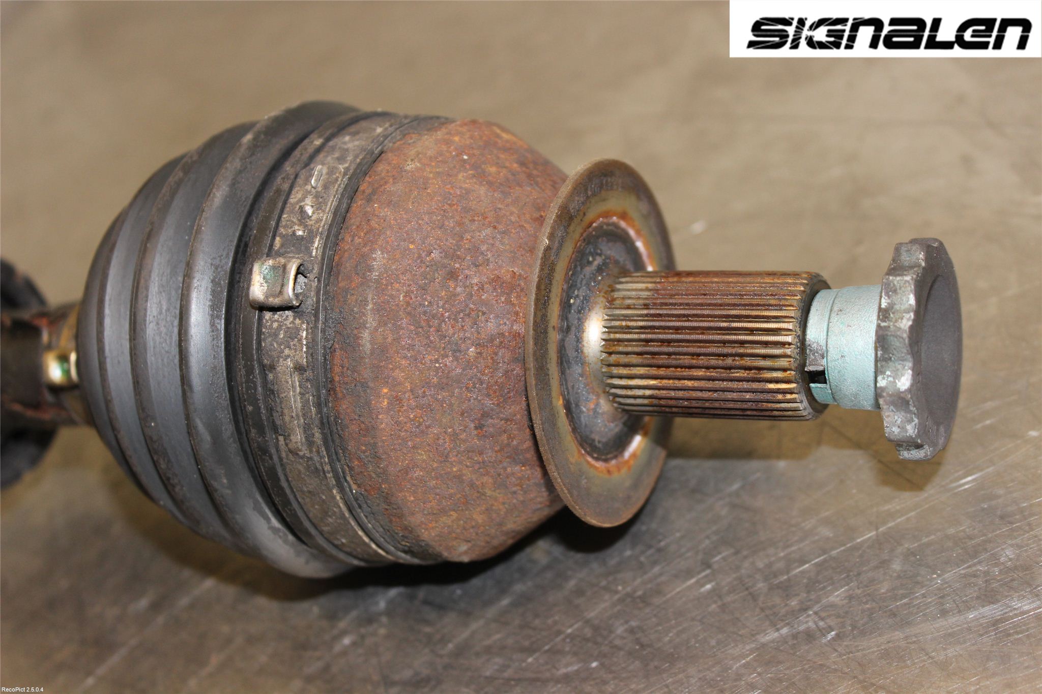 Skoda FABIA 07-14 Drivaxel Fram Vänster