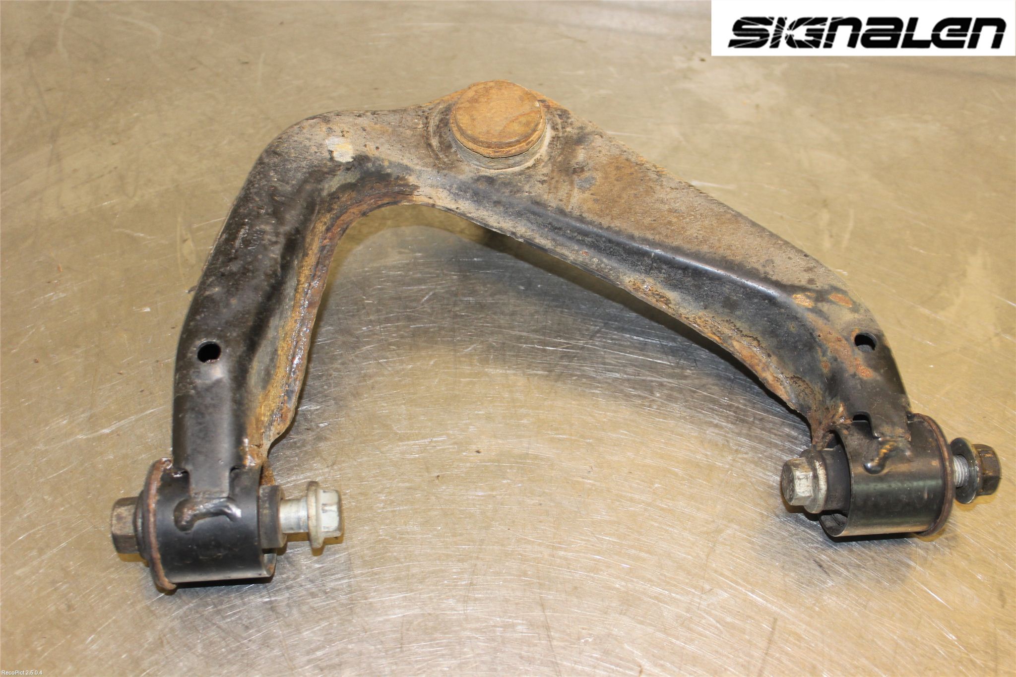 Nissan NAVARA 05-16 Bärarm Fram Övre Hö