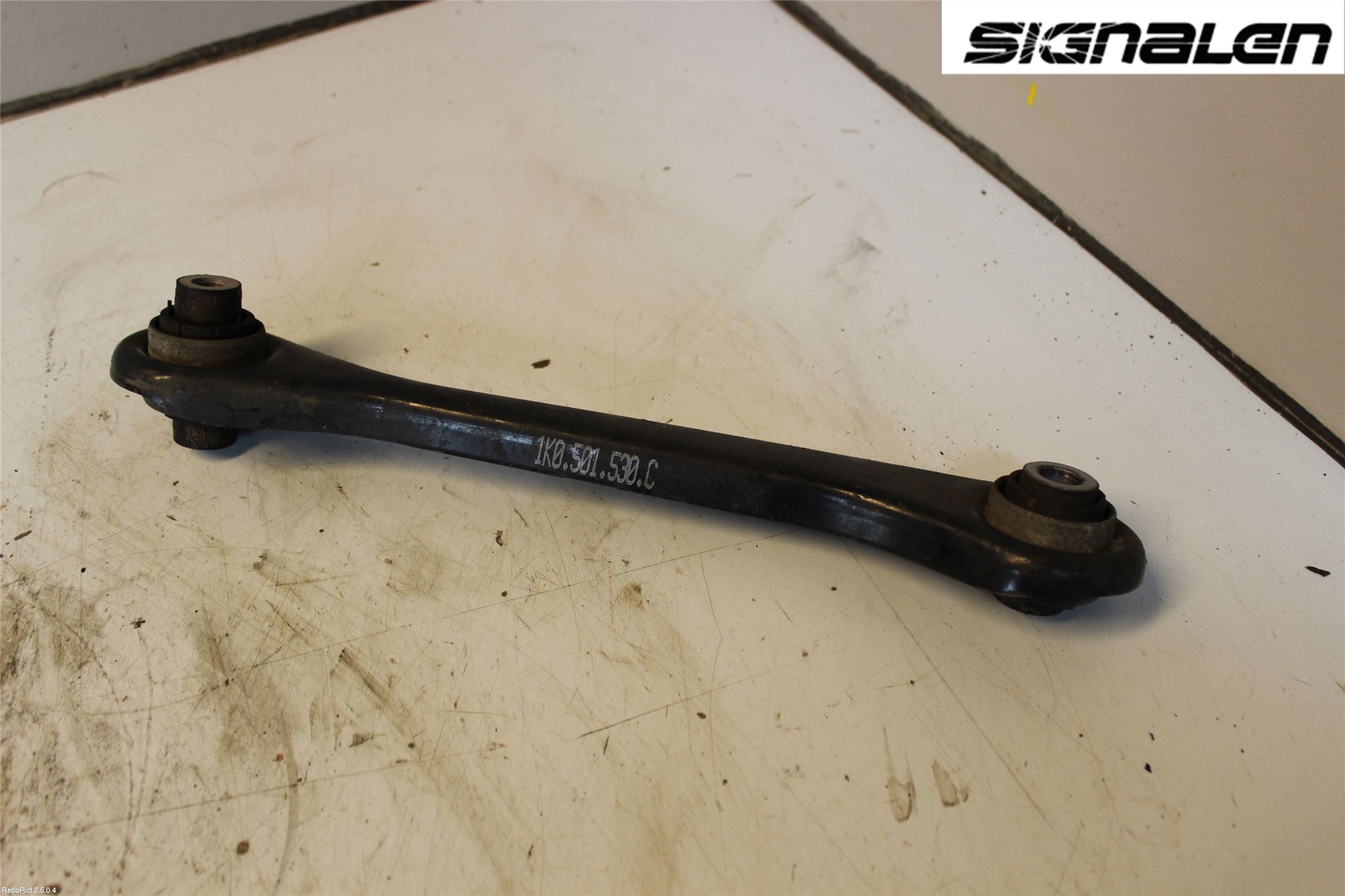 Volkswagen VW PASSAT 15-19 Bärarm Bak Höger