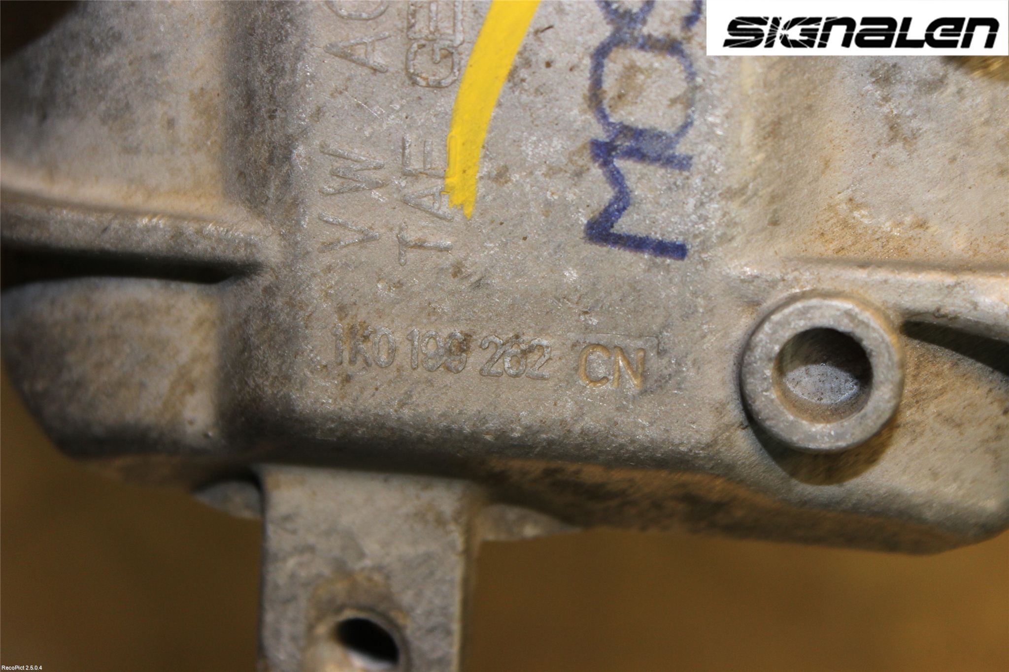 Volkswagen VW CADDY 11-15 Motorkudde