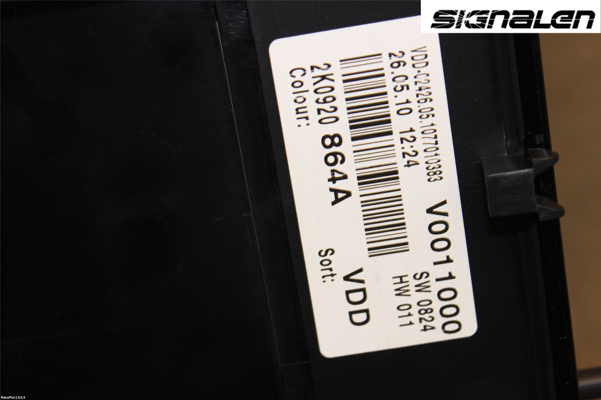 Volkswagen VW CADDY      04-10 Instrument Komb