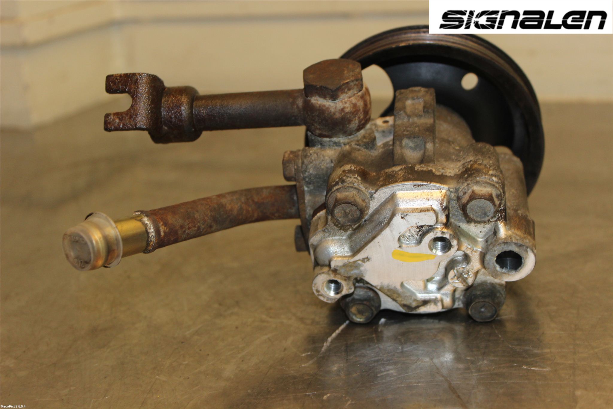 Nissan NAVARA 05-16 Styrservopump