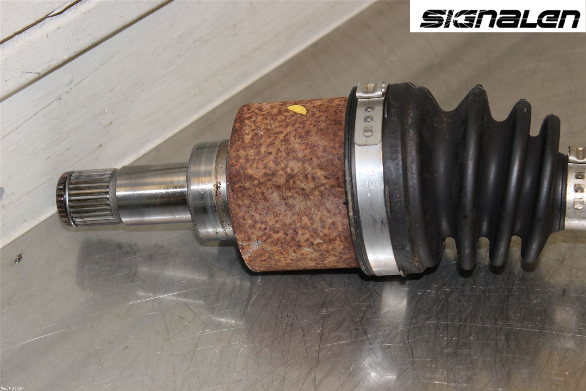 Volkswagen VW UP! / E-UP! Drivaxel Fram Höger