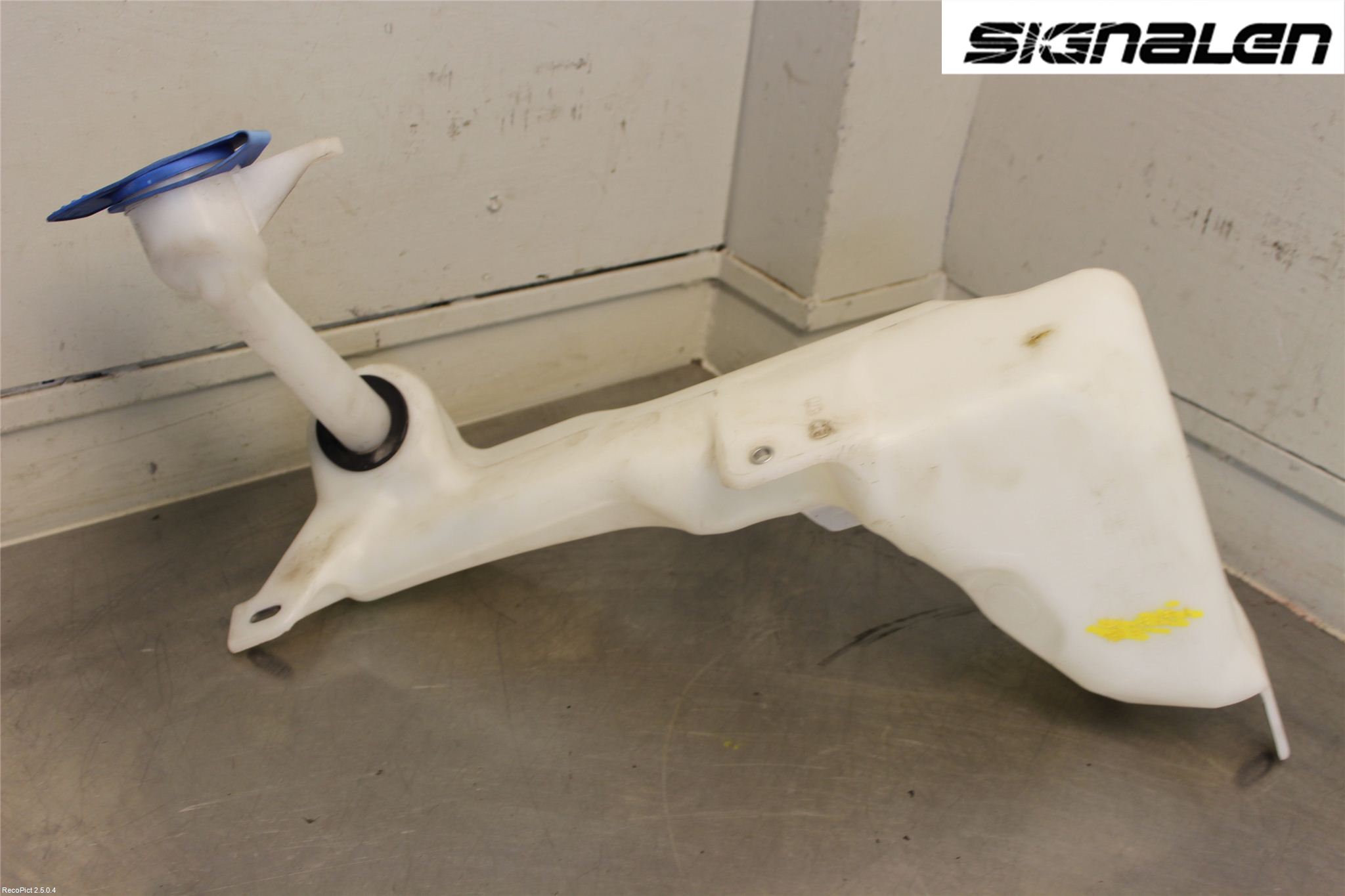 Volkswagen VW AMAROK 2H 10-22 Spolartank Vindruta-Strål