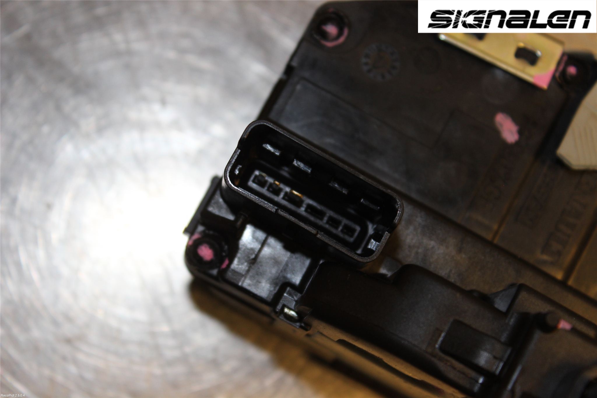 Nissan QASHQAI 14-17 Låskista-Dörrlås