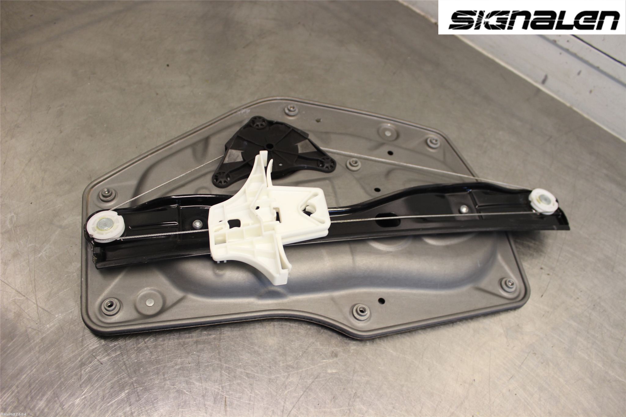 Skoda SUPERB 09-15 Fönsterhissmekanism