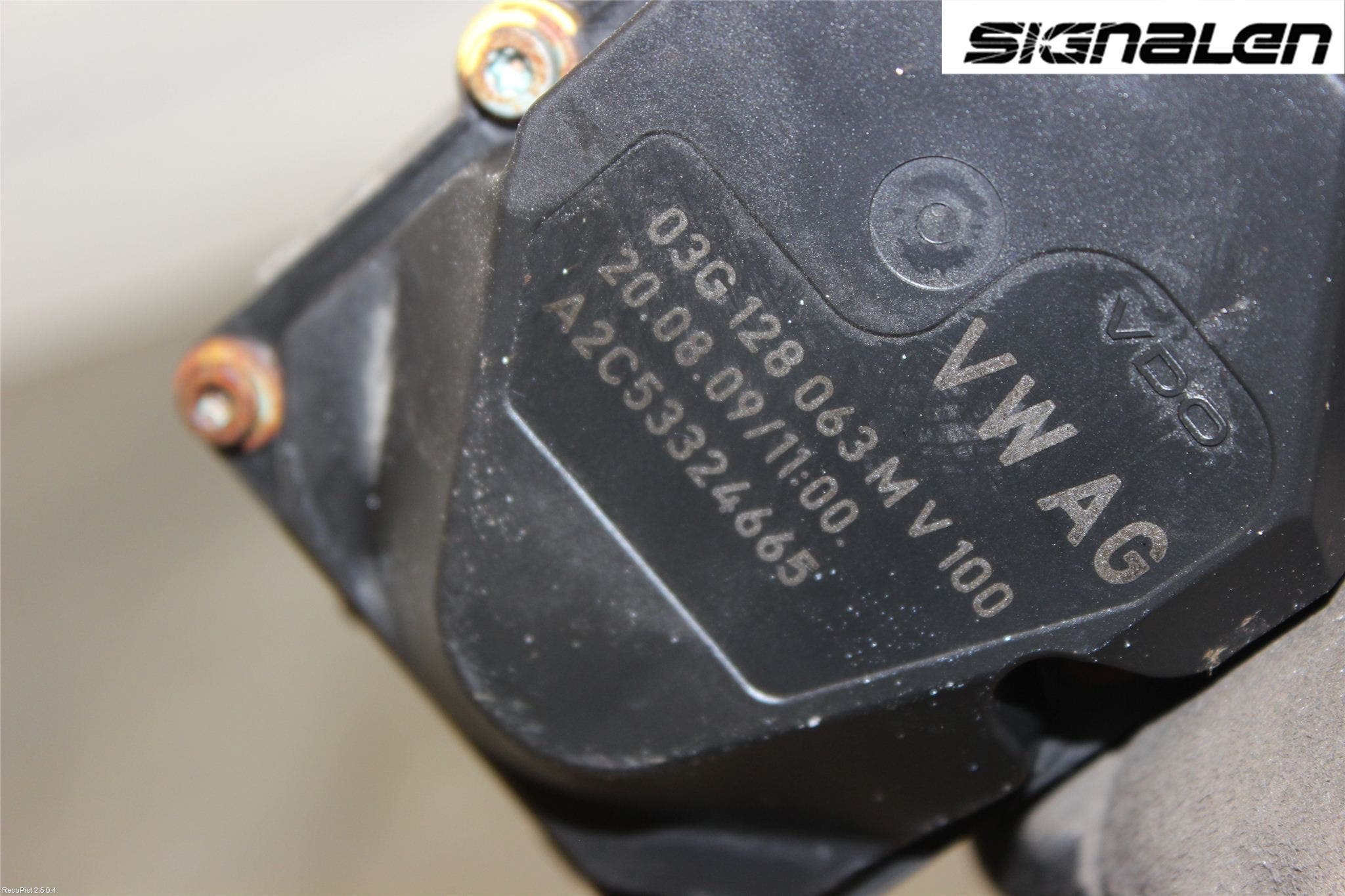 Volkswagen VW CADDY      04-10 Injspjällhus