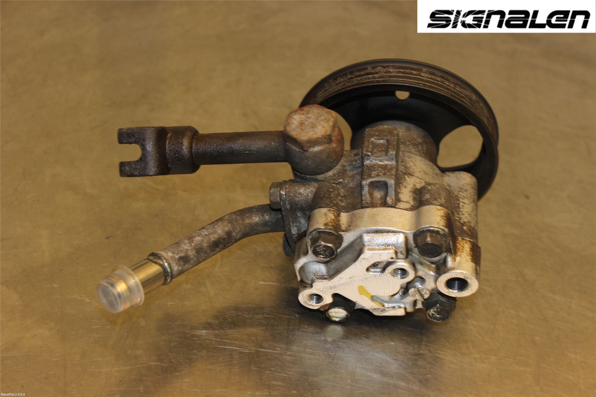 Nissan NAVARA 05-16 Styrservopump