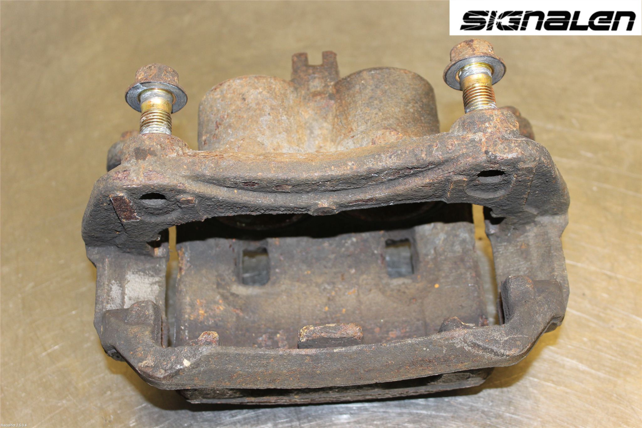 Nissan NAVARA 05-16 Bromsok Fram Höger