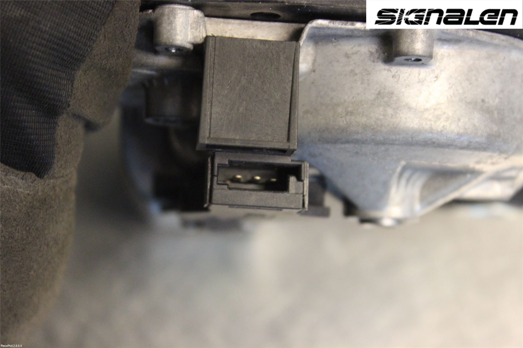 Opel CORSA D 07-14 Torkarmotor Baklucka