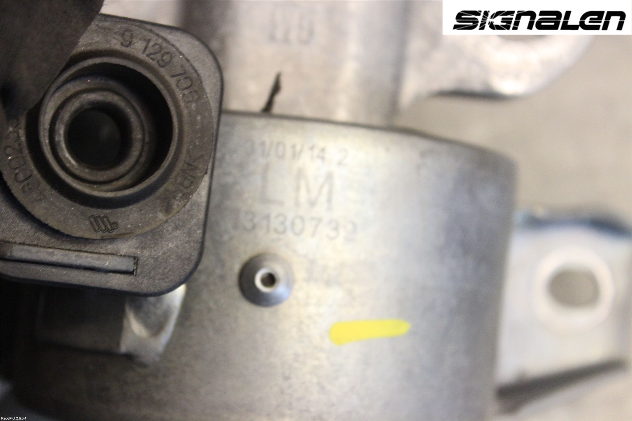 Opel CORSA D 07-14 Motorkudde