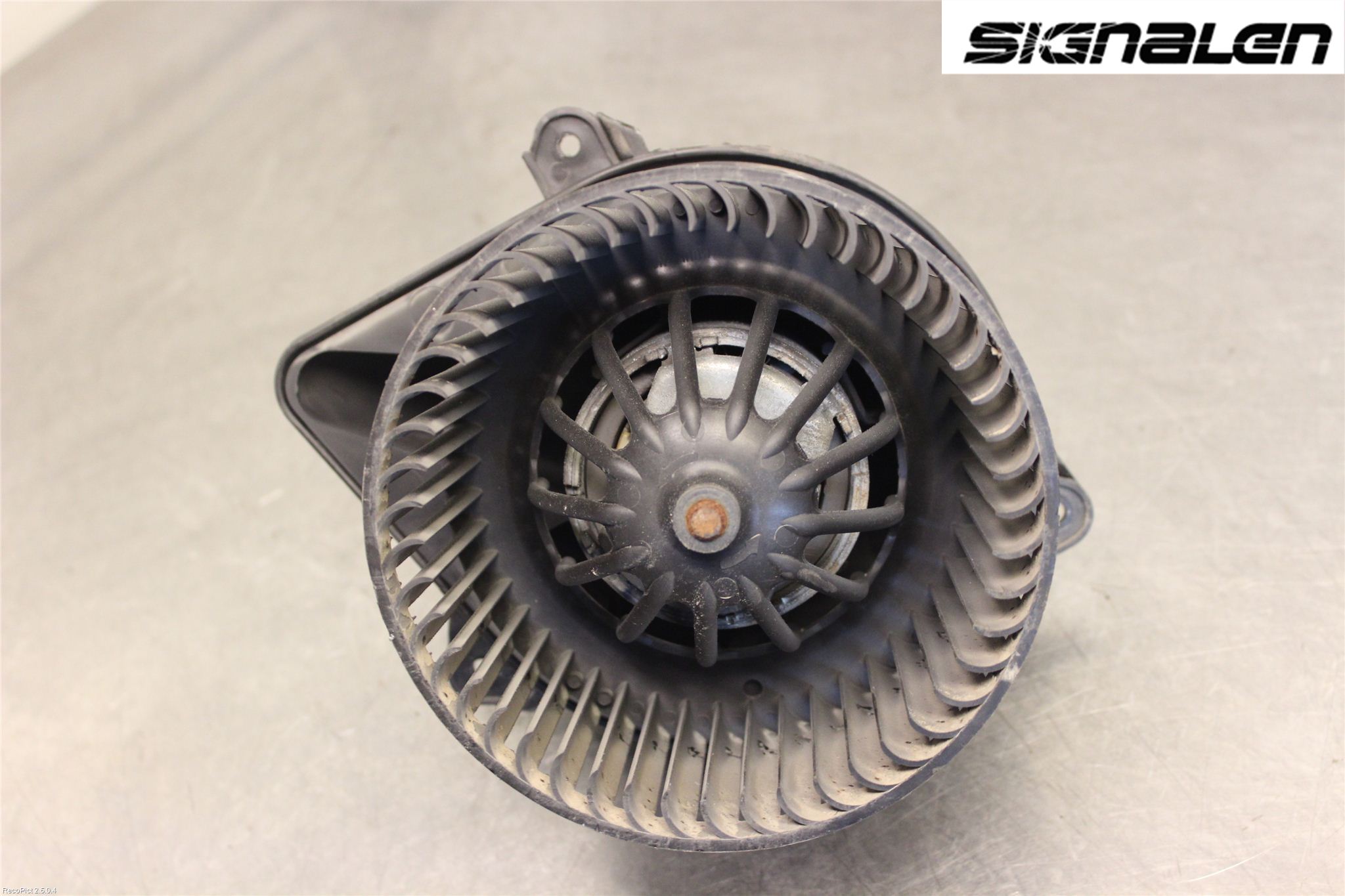 Opel VIVARO 01-14 Värmefläkt