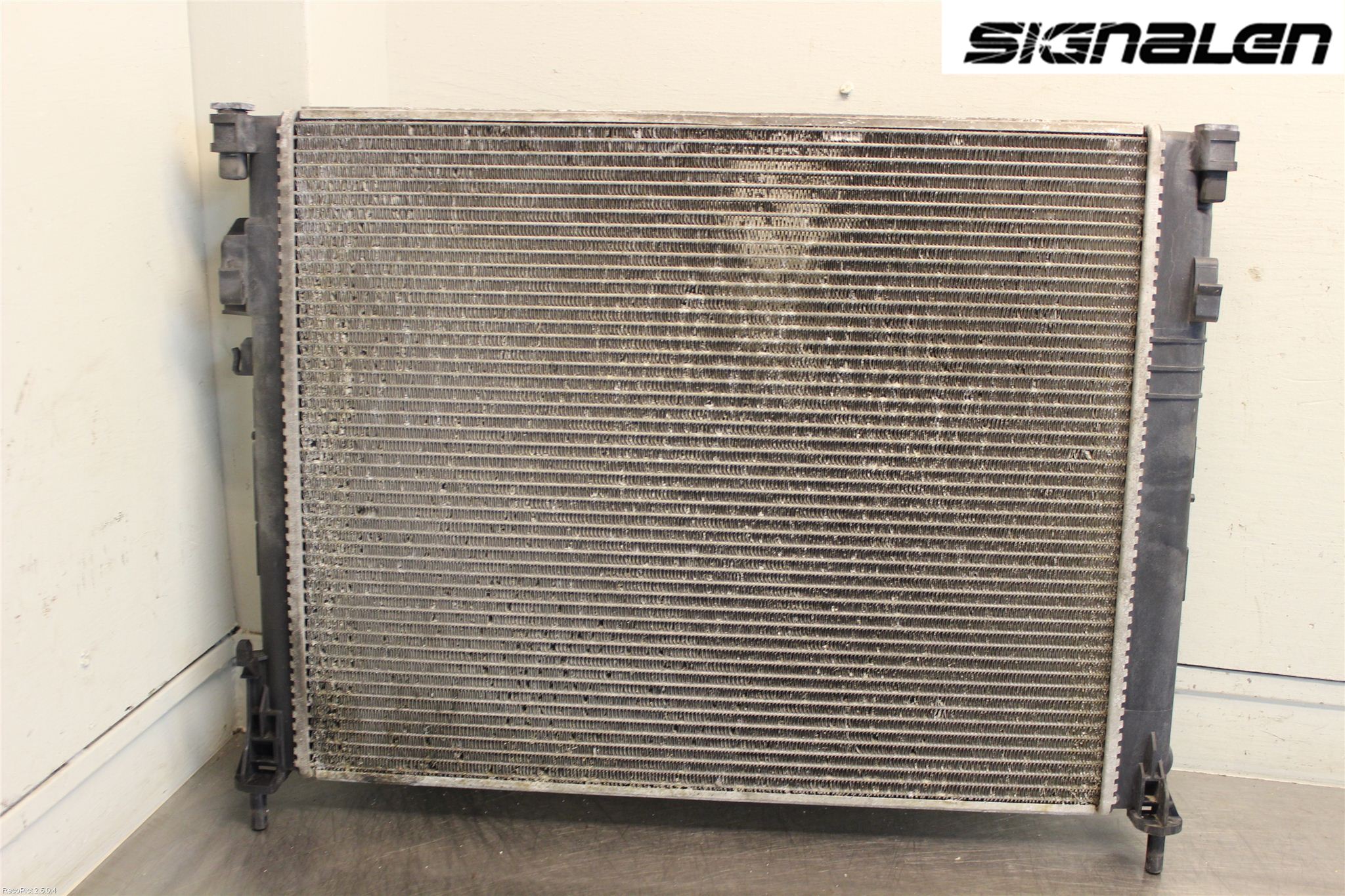 Opel VIVARO 01-14 Kylare Man