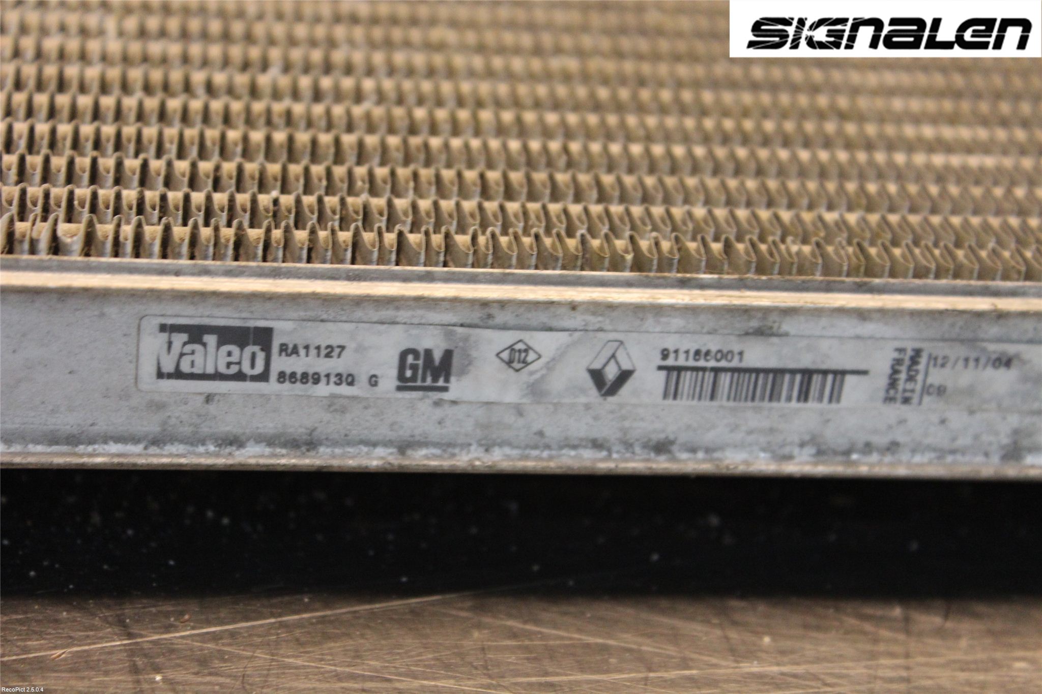 Opel VIVARO 01-14 Kylare Man