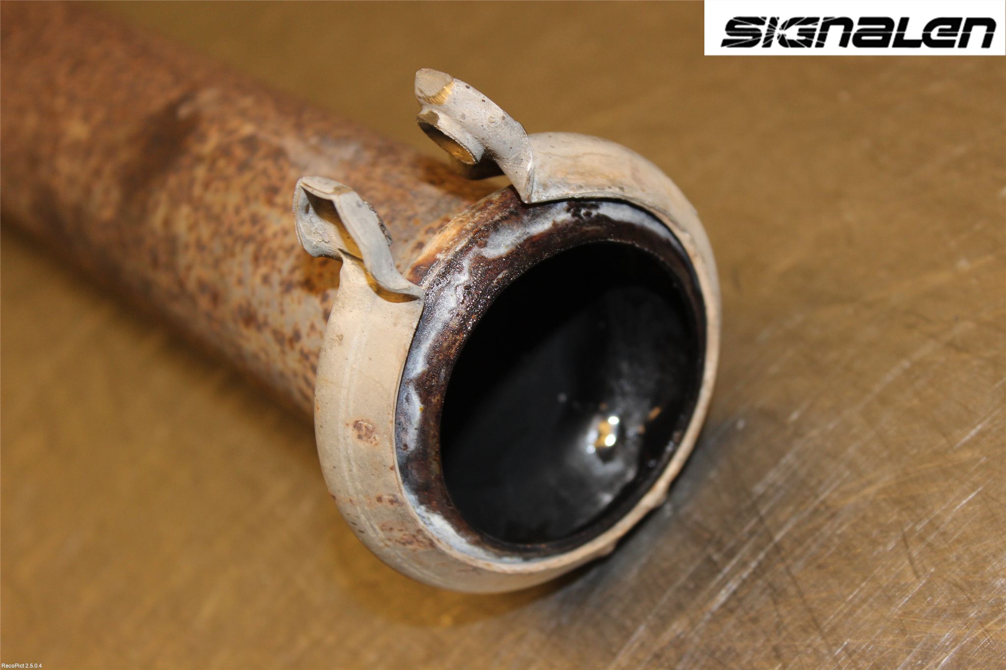 Renault TRAFIC   02-14 Avgas Främre Rör