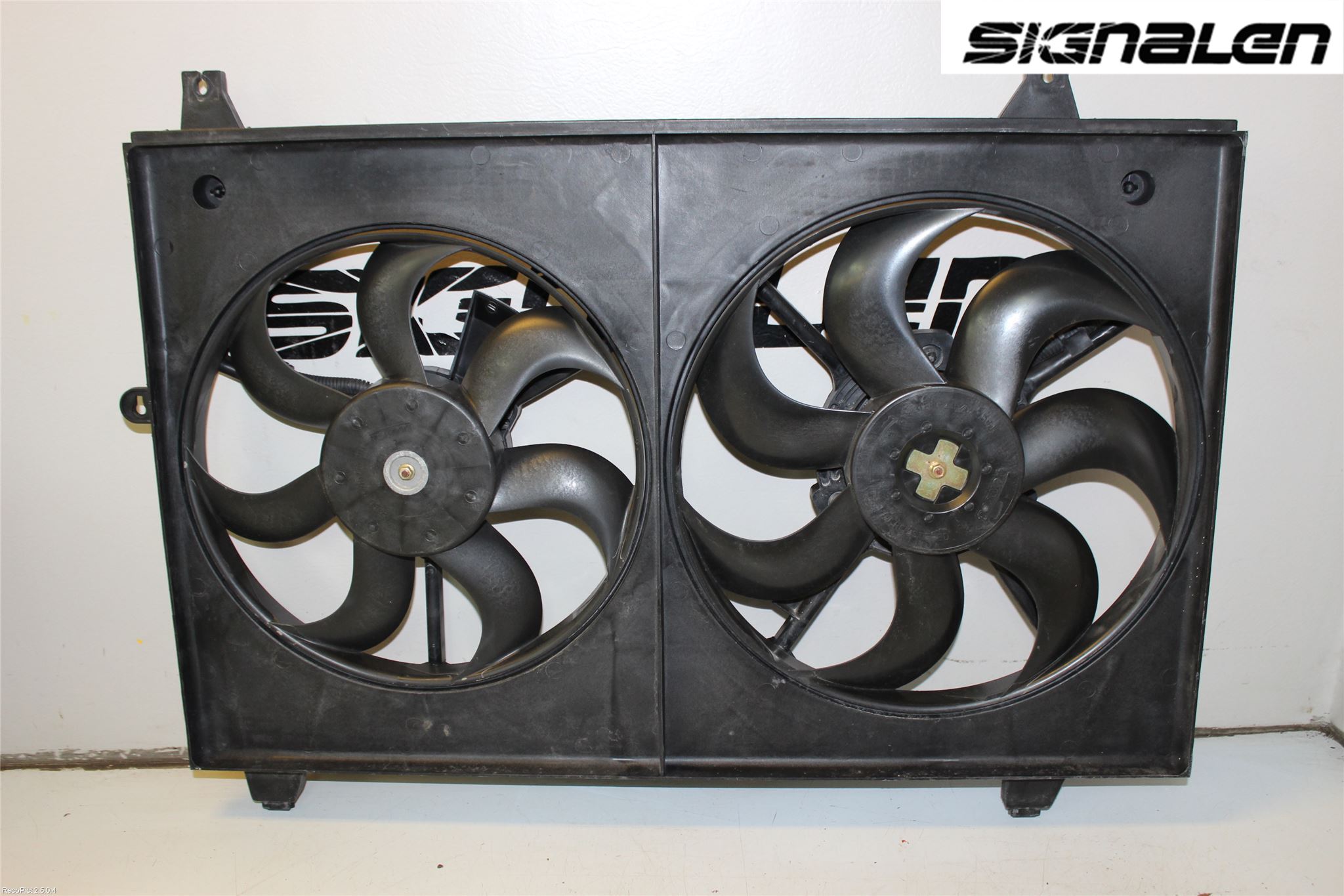 Kia CARENS I  03-06 Kylfläkt El