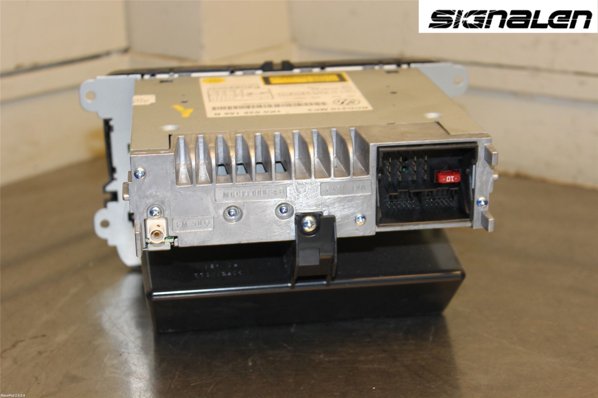 Volkswagen VW TOURAN 03-10 Radio