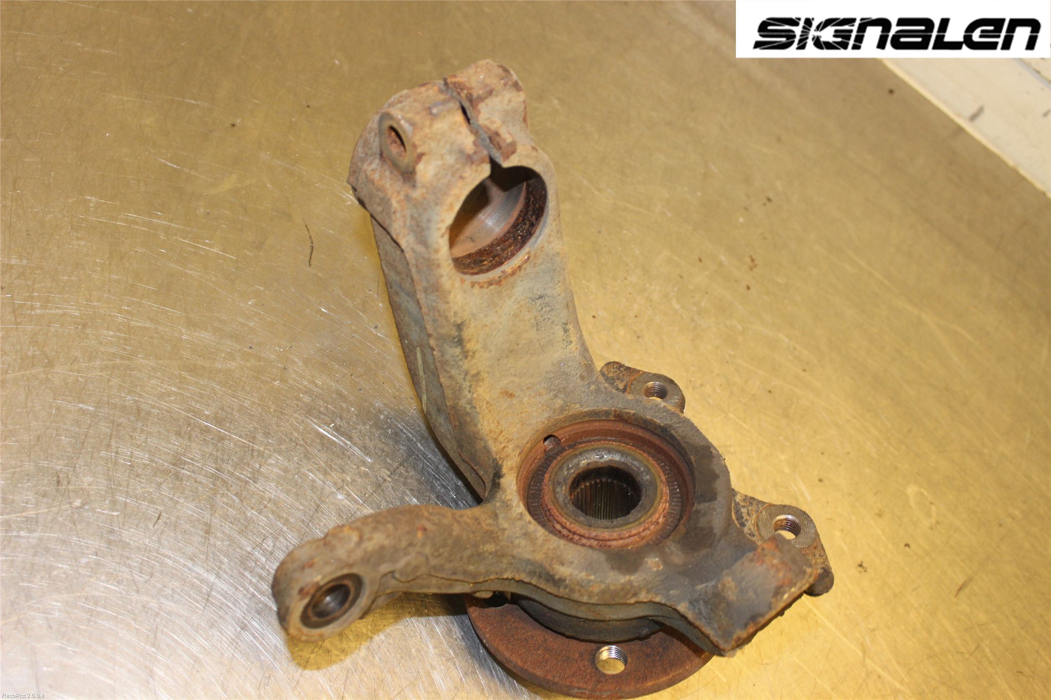 Skoda FABIA 07-14 Styrspindel Lagerhus Vä