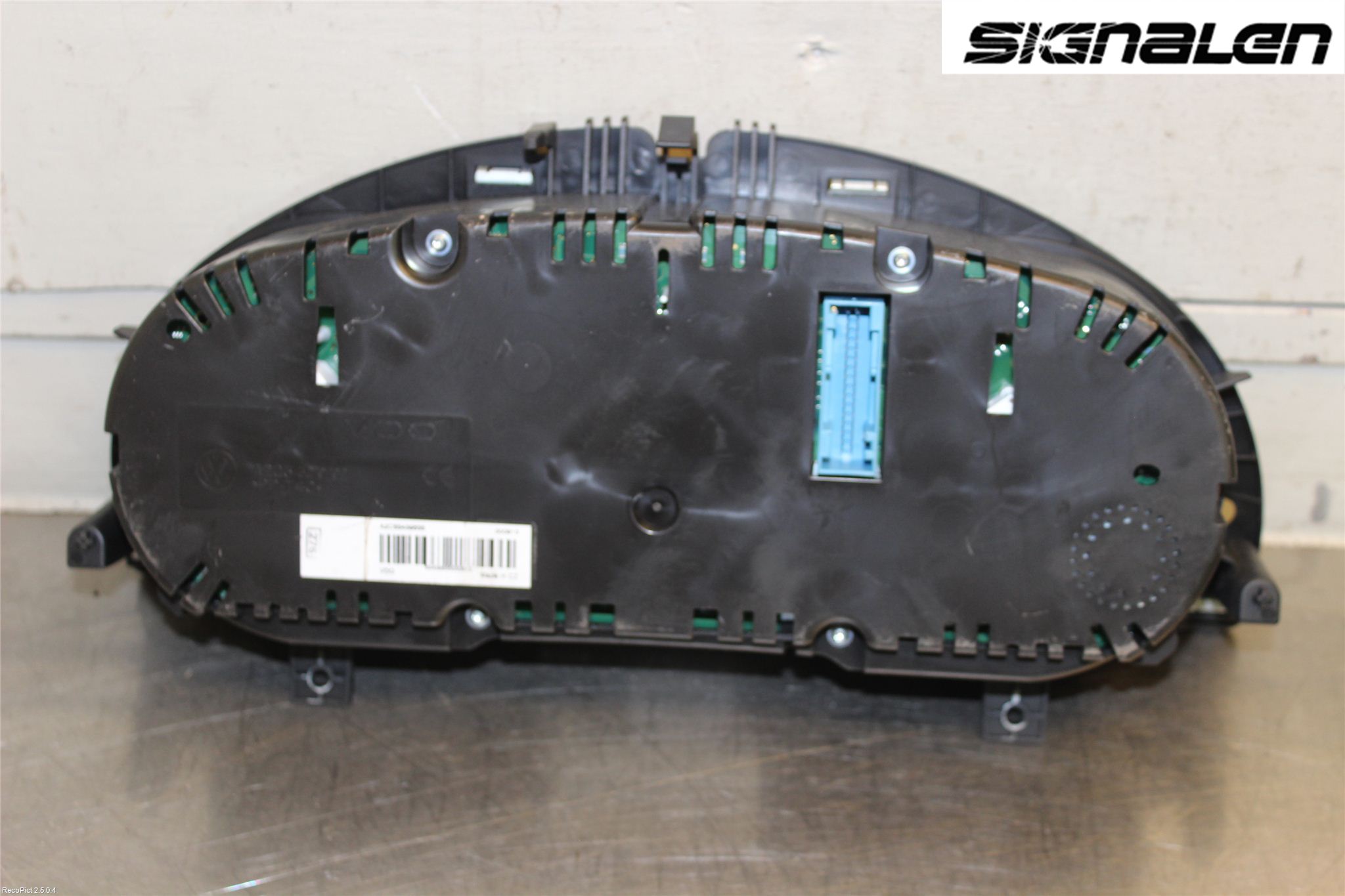 Volkswagen VW PASSAT 11-14 Instrument Komb