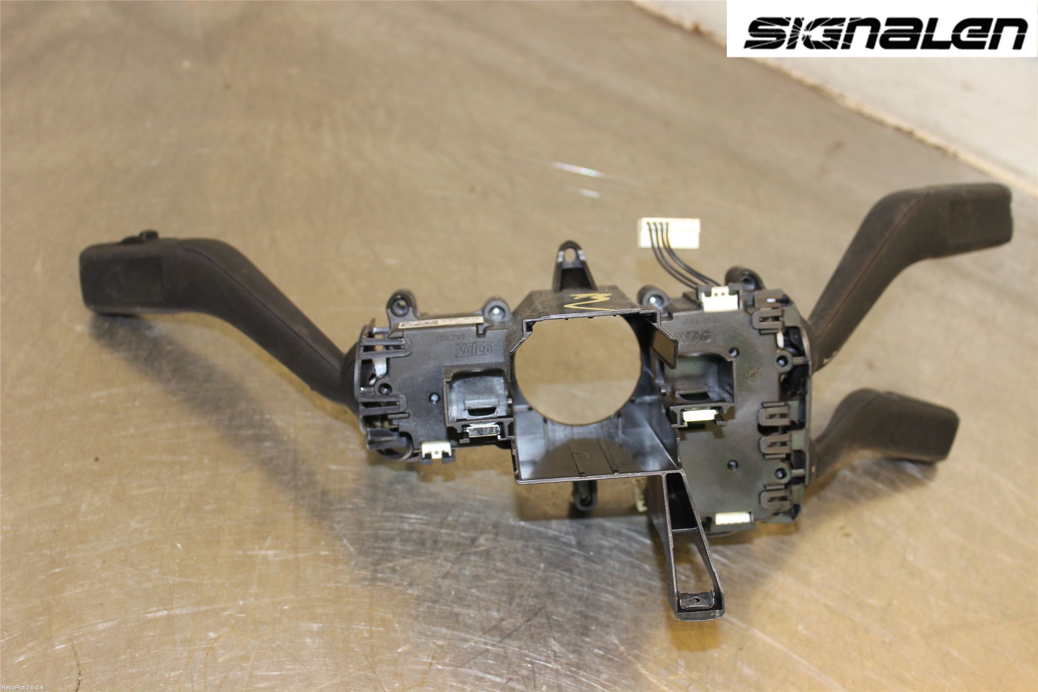 Volkswagen VW PASSAT 11-14 Spakcentral