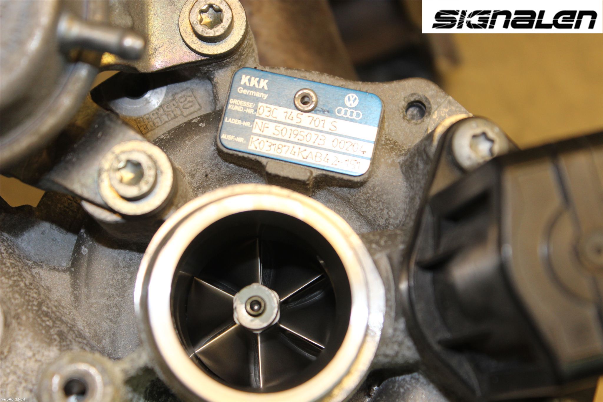 Volkswagen VW PASSAT 11-14 Turboaggregat