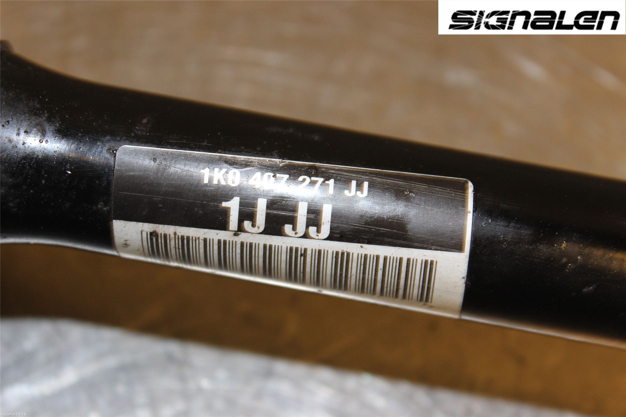 Volkswagen VW PASSAT 11-14 Drivaxel Fram Vänster