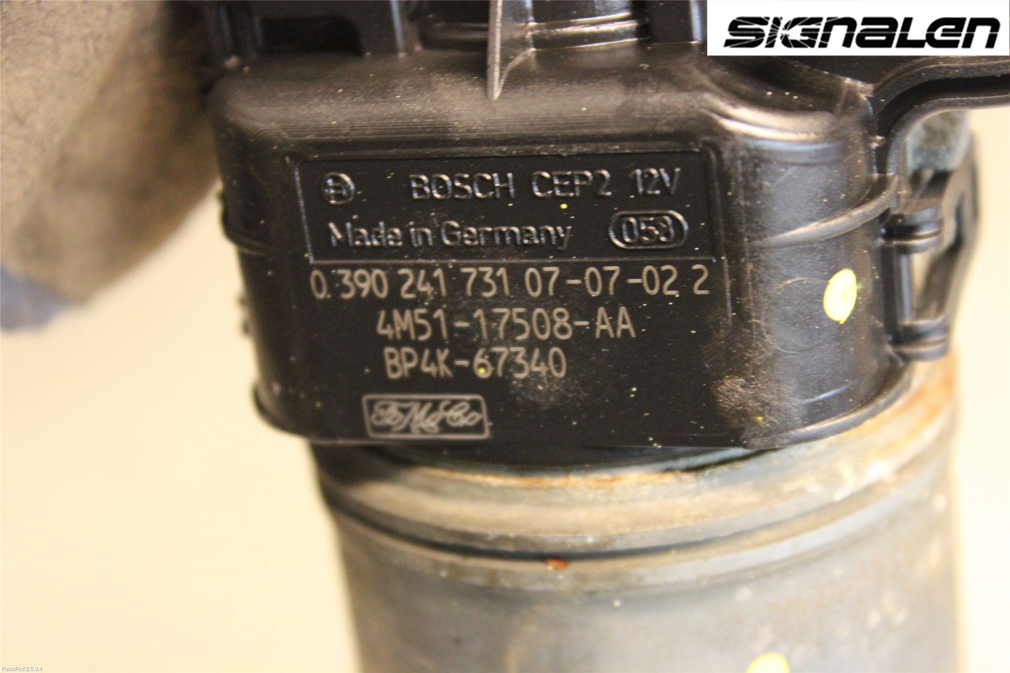 Ford FOCUS     04-07 Torkarmotor Vindruta