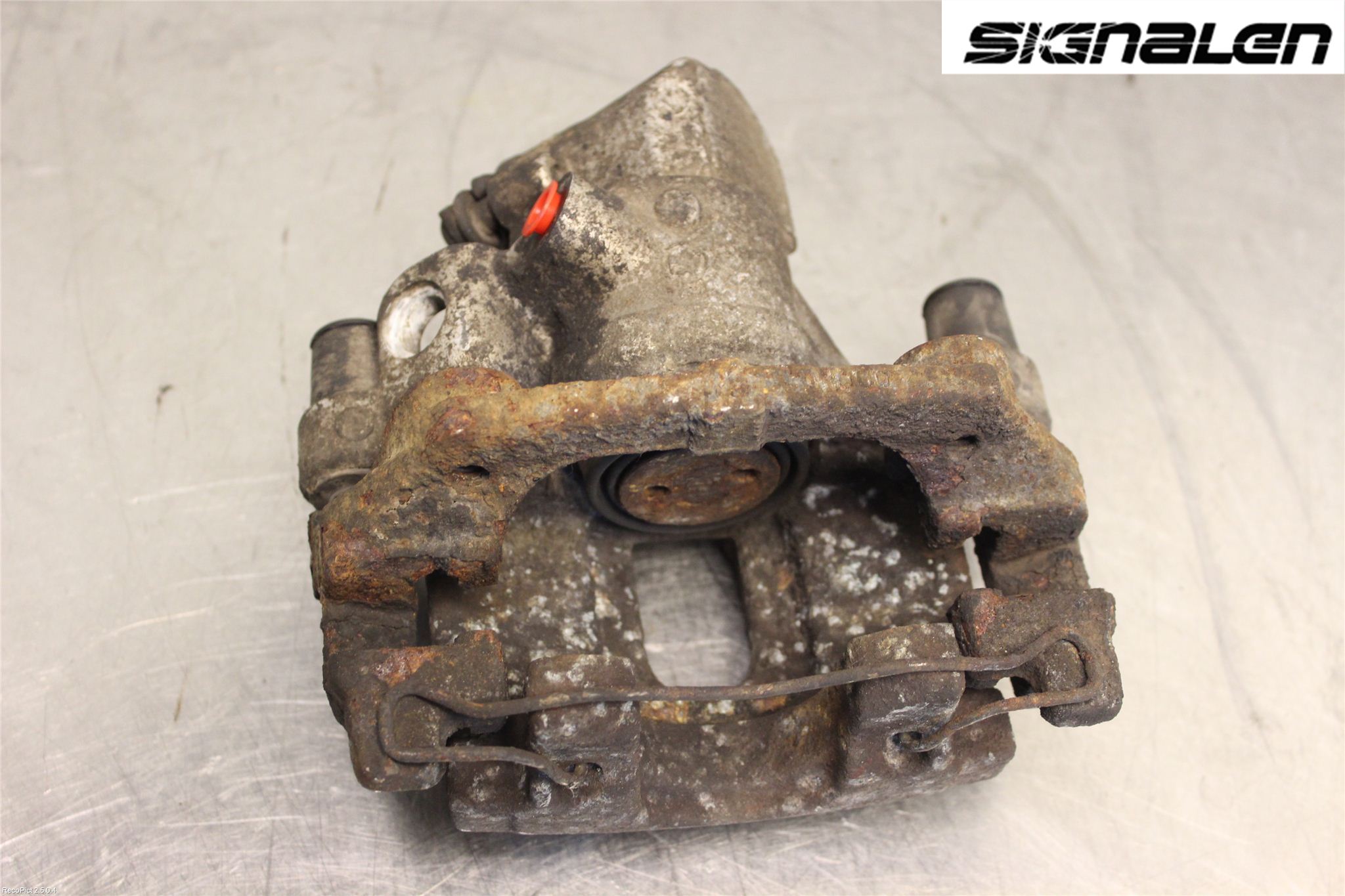 Ford FOCUS     04-07 Bromsok Bak Höger