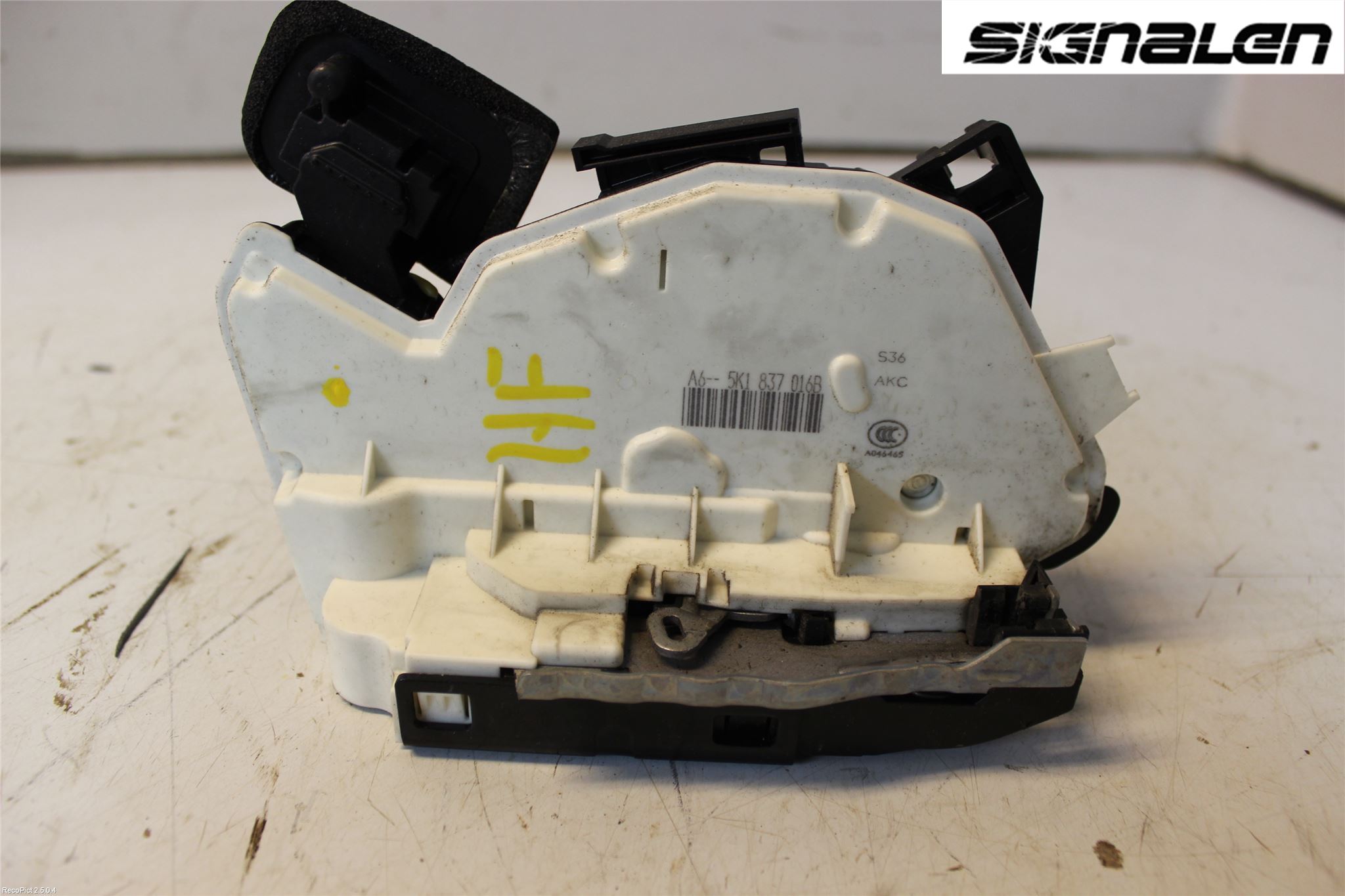 Volkswagen VW POLO 10-17 Låskista-Dörrlås