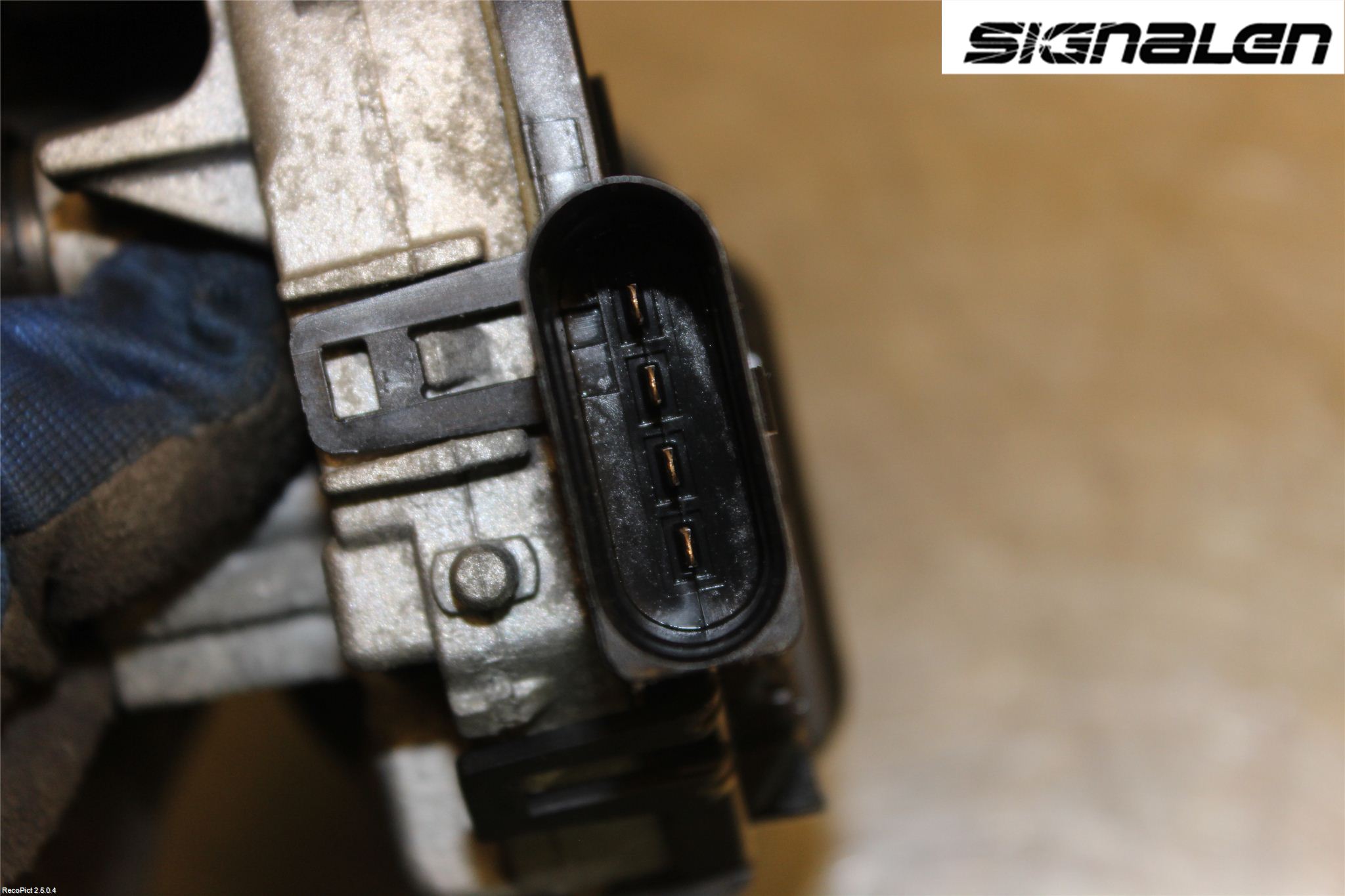Ford FOCUS     04-07 Torkarmotor Vindruta