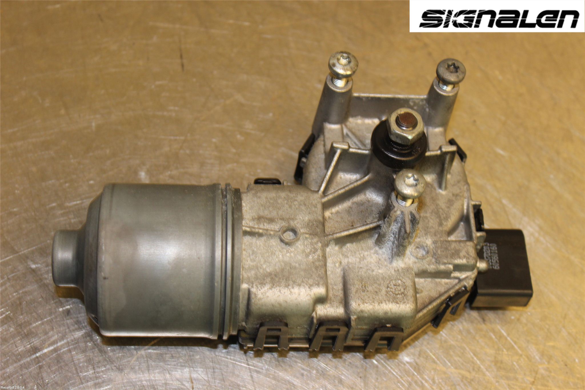 Ford FOCUS     04-07 Torkarmotor Vindruta