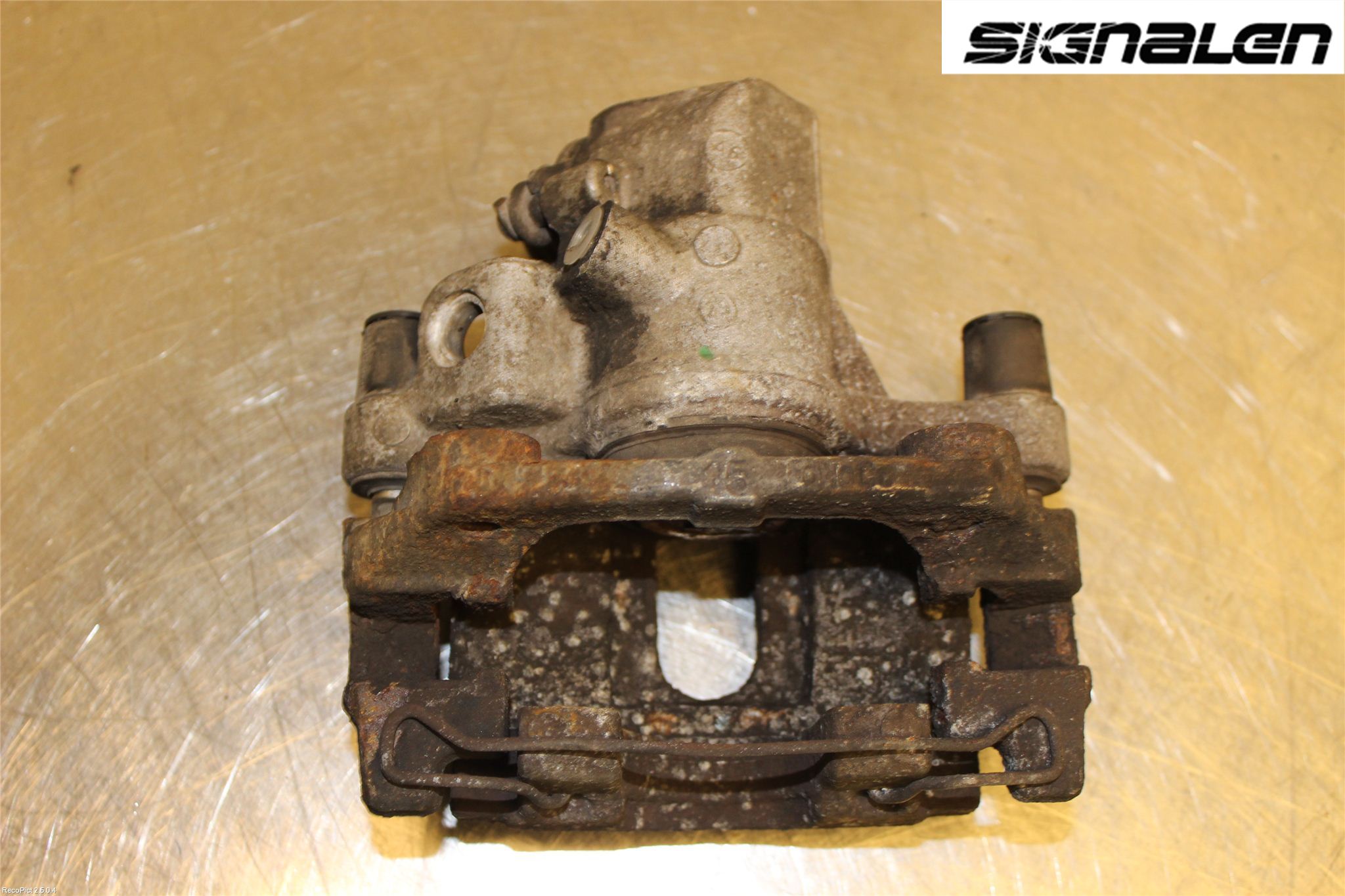 Ford FOCUS     04-07 Bromsok Bak Höger