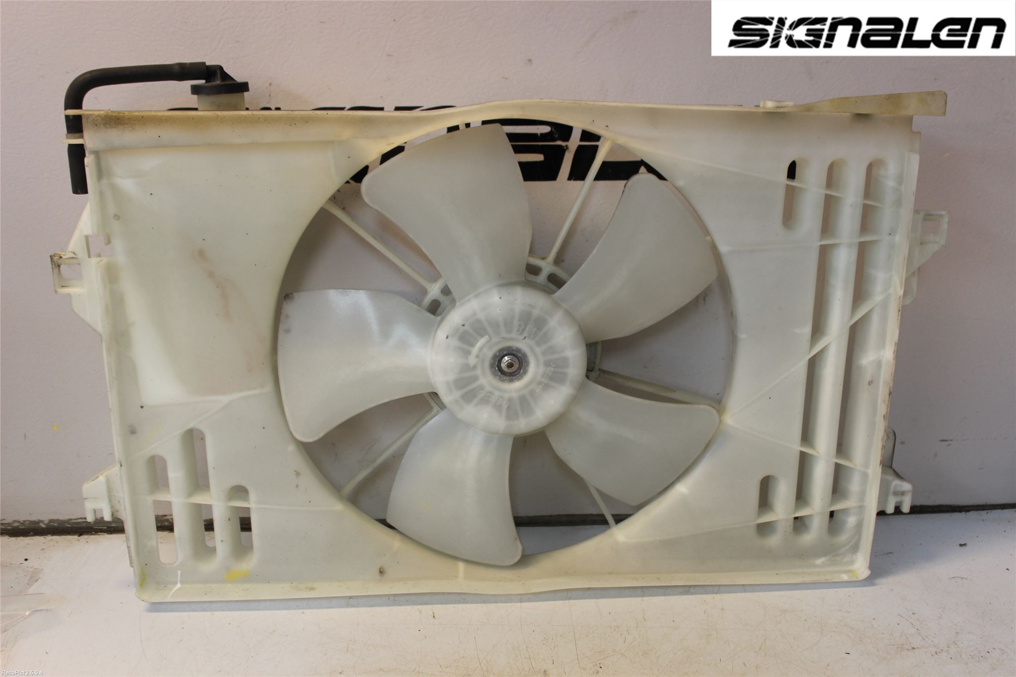 Toyota COROLLA VERSO 04-07 Kylfläkt El