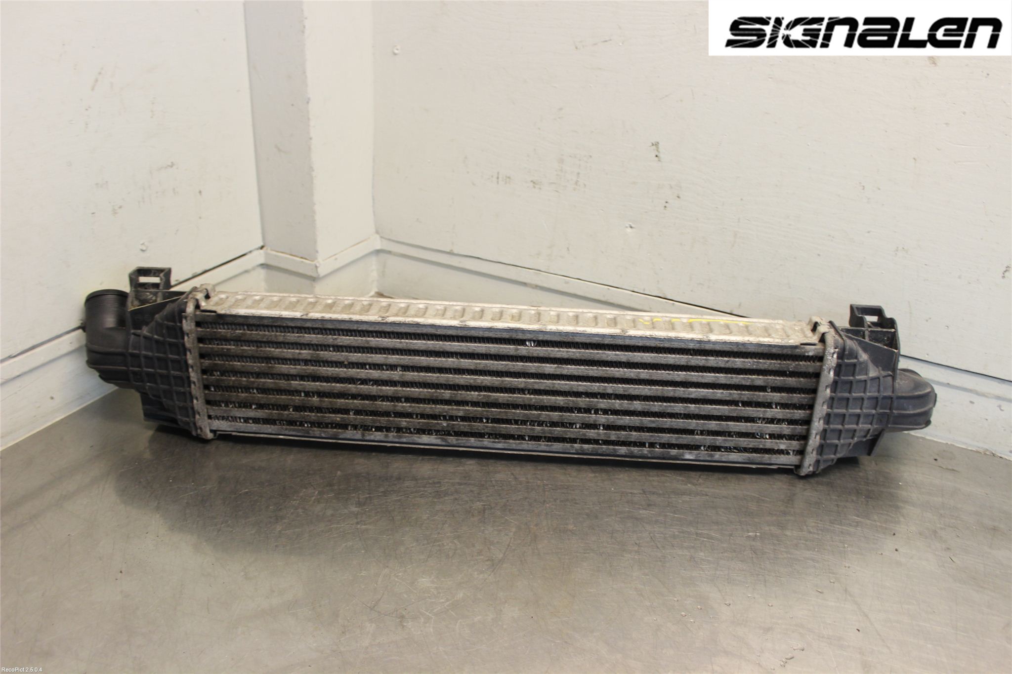 Ford FOCUS     04-07 Laddluft-Intercooler Kyl
