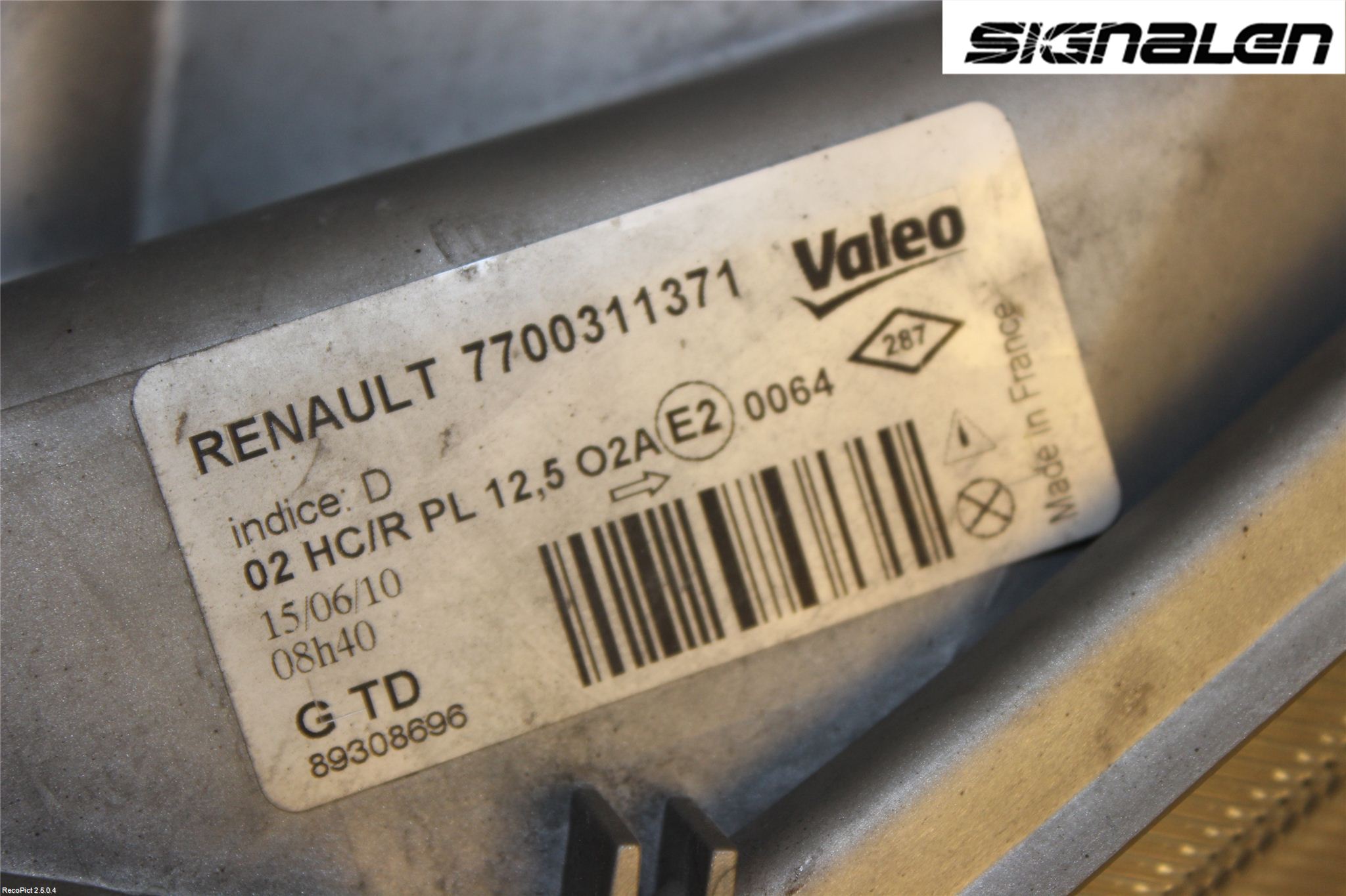 Renault TRAFIC   02-14 Strålkastare Vänster