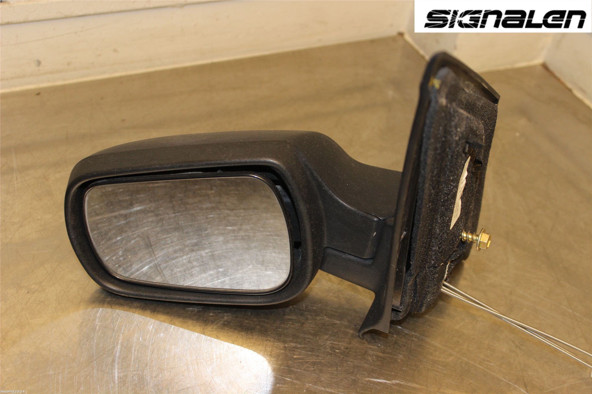 Ford FIESTA     06-08 Spegel Yttre Justerbar Vä