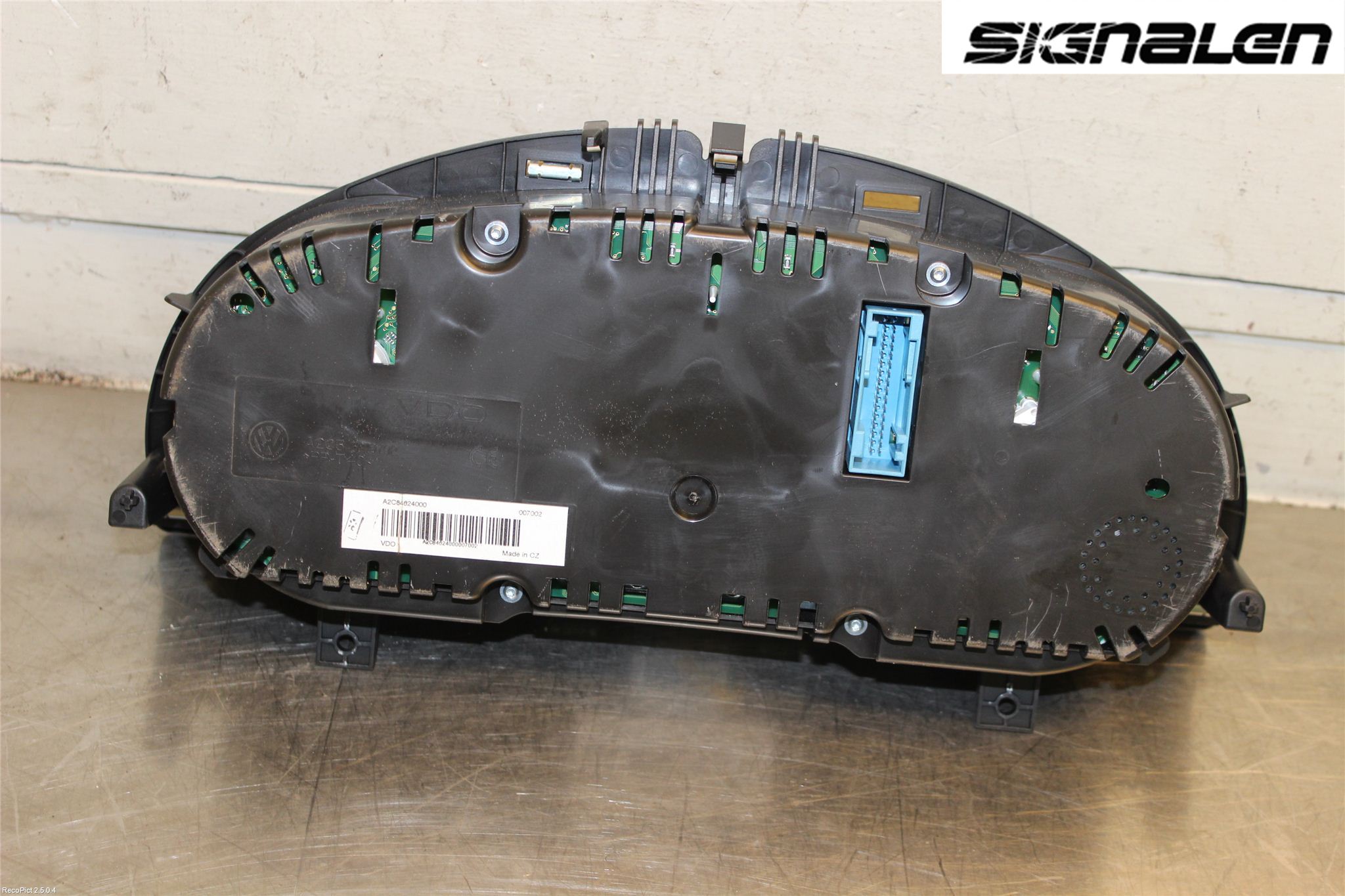 Volkswagen VW PASSAT 11-14 Instrument Komb