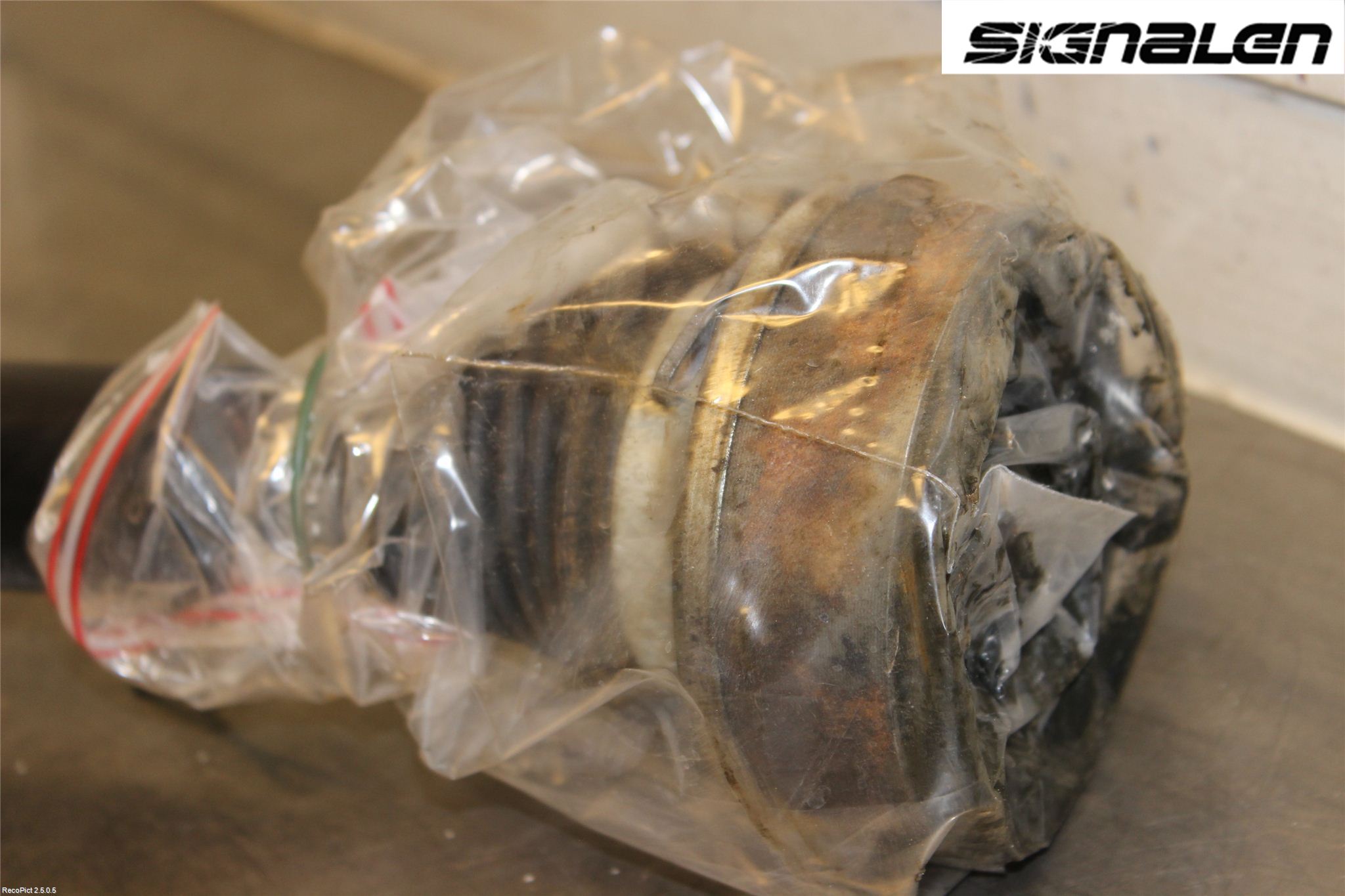 Volkswagen VW GOLF VI 09-13 Drivaxel Fram Höger